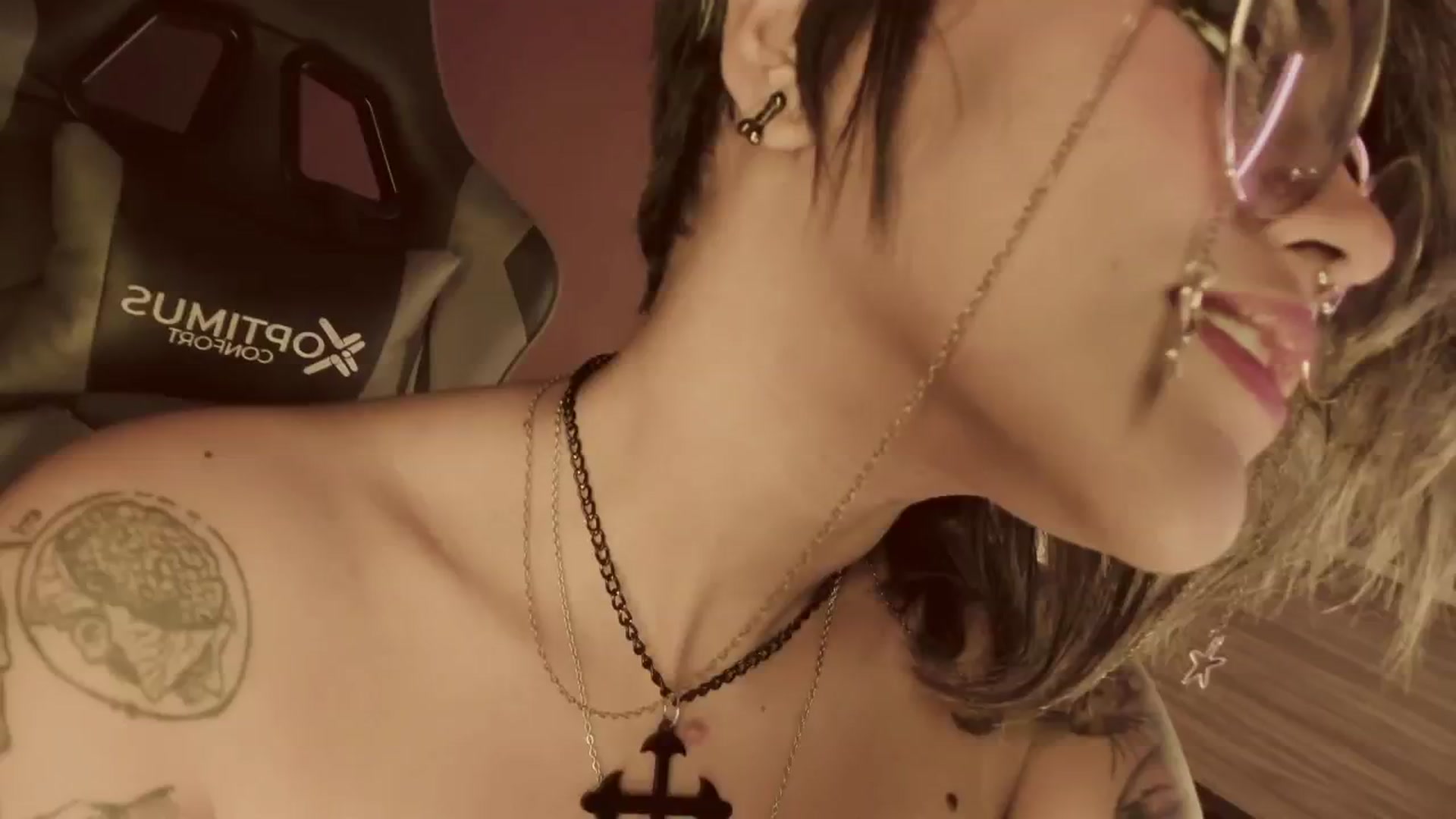 Gallery image thumbnail from AbraxxysRadio's myfreecams stream on, 07/07/2024, 24:00 image 8 of 20