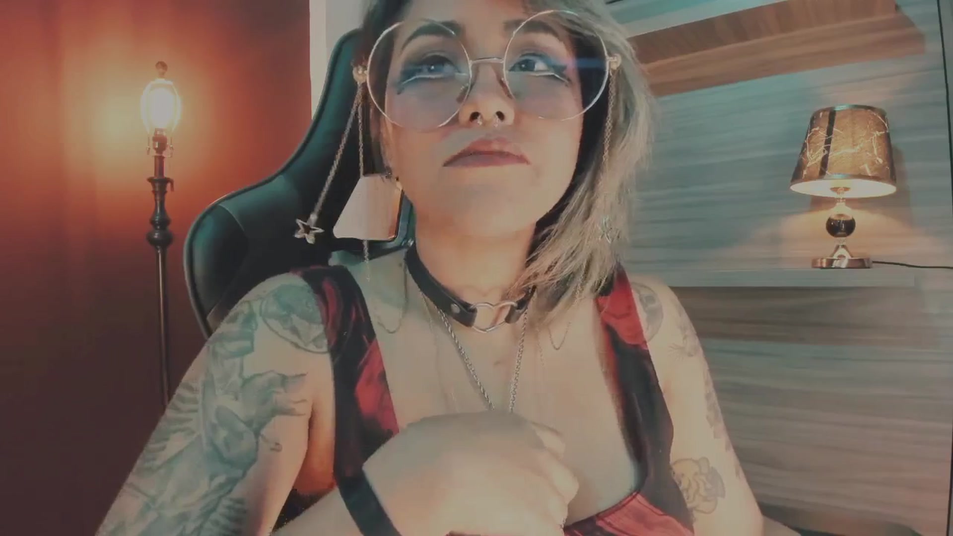 Gallery image thumbnail from AbraxxysRadio's myfreecams stream on, 07/08/2024, 23:17 image 3 of 20