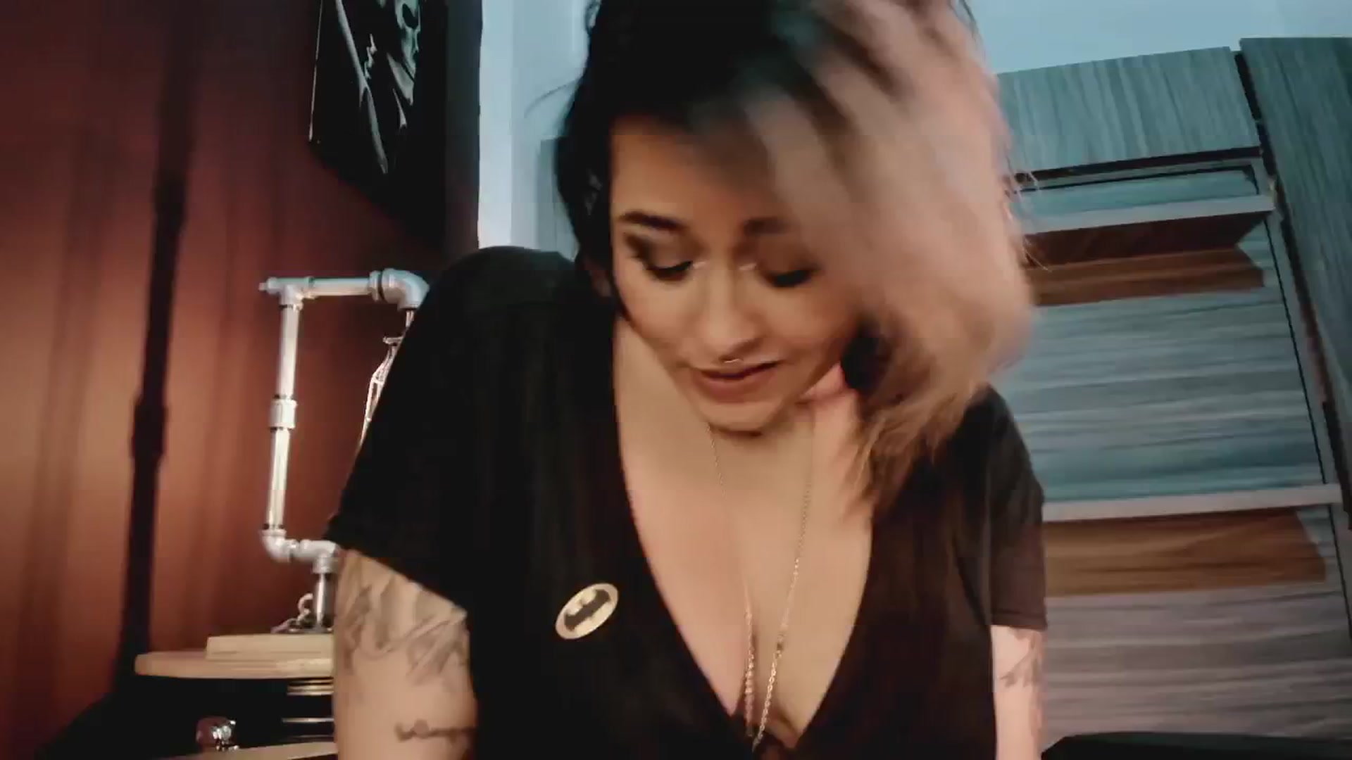 Gallery image thumbnail from AbraxxysRadio's myfreecams stream on, 07/18/2024, 23:31 image 20 of 20