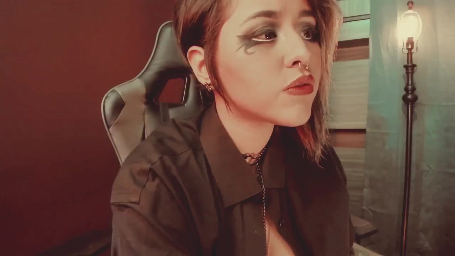 Gallery image thumbnail from AbraxxysRadio's myfreecams stream on, 07/27/2024, 23:40 image 6 of 20