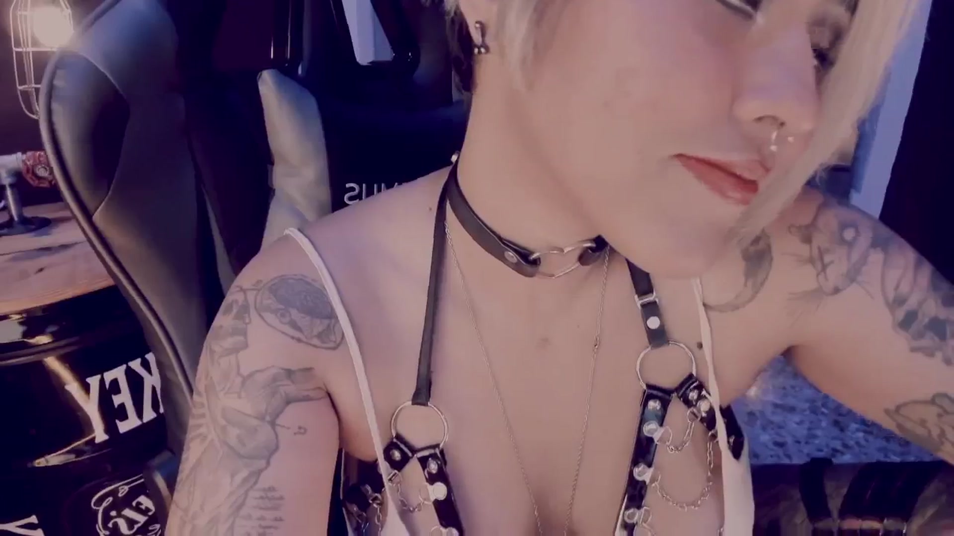 Gallery image thumbnail from AbraxxysRadio's myfreecams stream on, 08/01/2024, 23:32 image 20 of 20