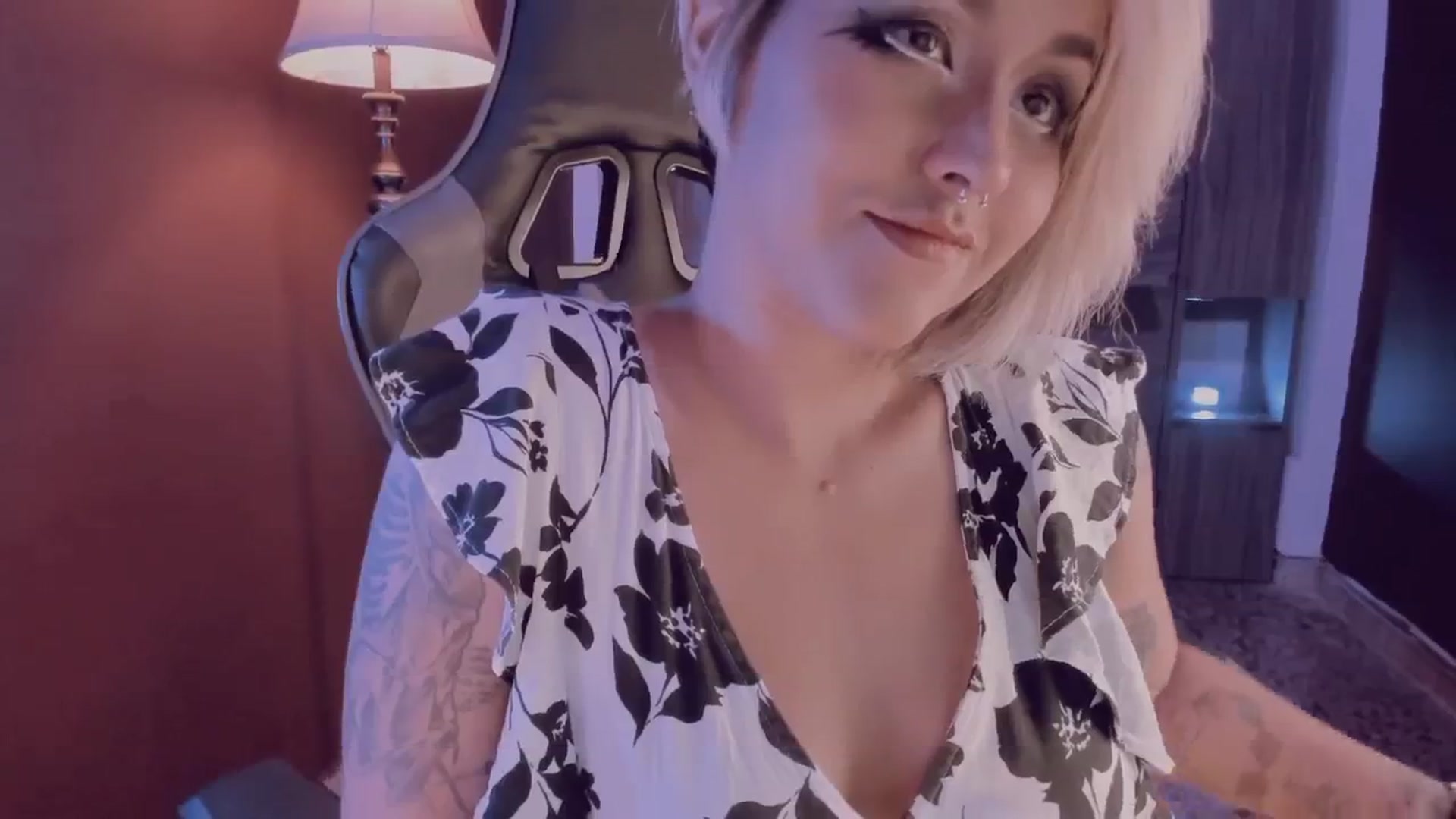 Gallery image thumbnail from AbraxxysRadio's myfreecams stream on, 08/03/2024, 24:00 image 17 of 20