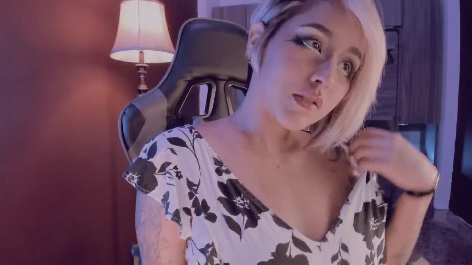 Gallery image thumbnail from AbraxxysRadio's myfreecams stream on, 08/03/2024, 24:00 image 7 of 20
