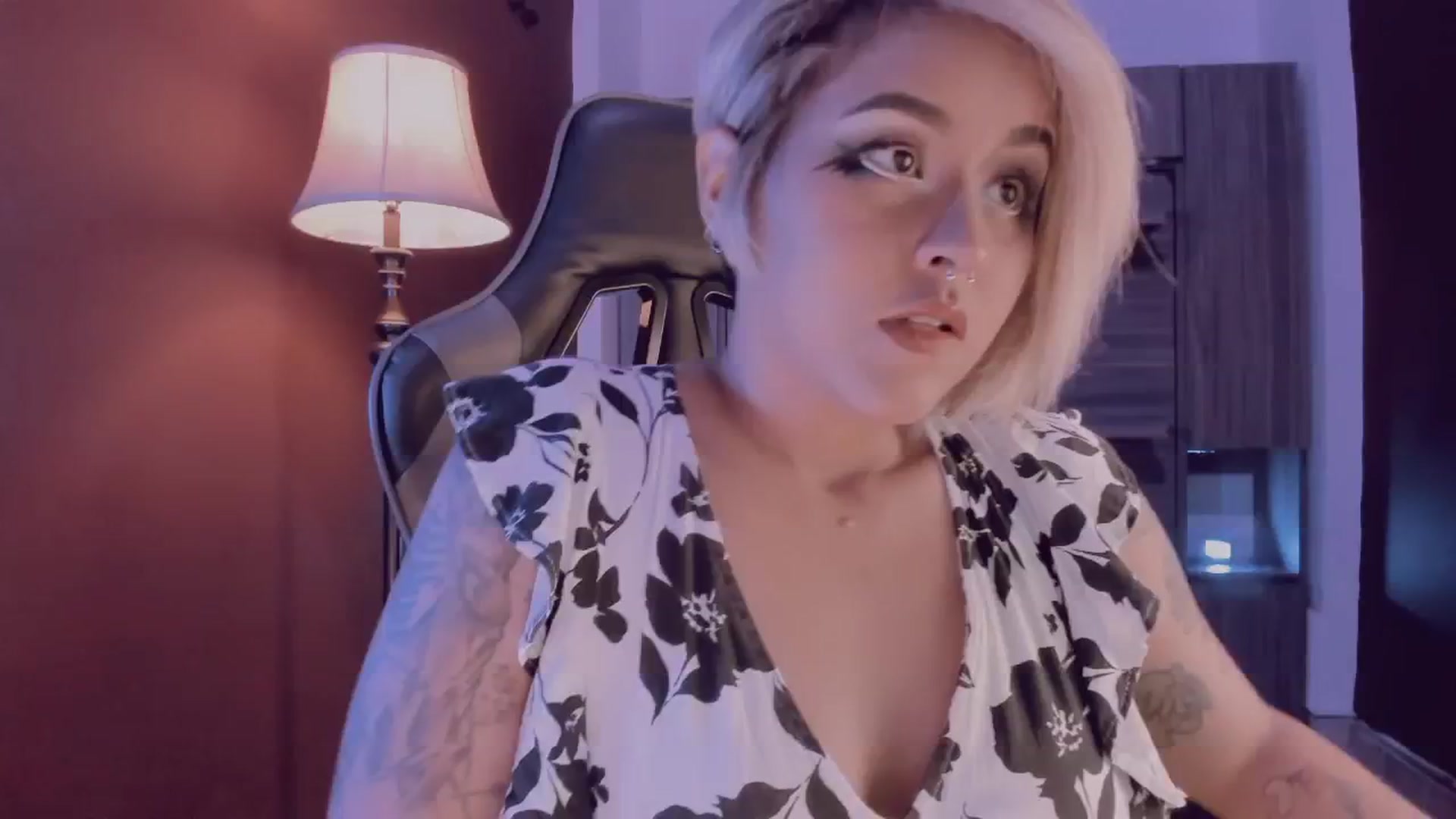 Gallery image thumbnail from AbraxxysRadio's myfreecams stream on, 08/03/2024, 24:00 image 2 of 20