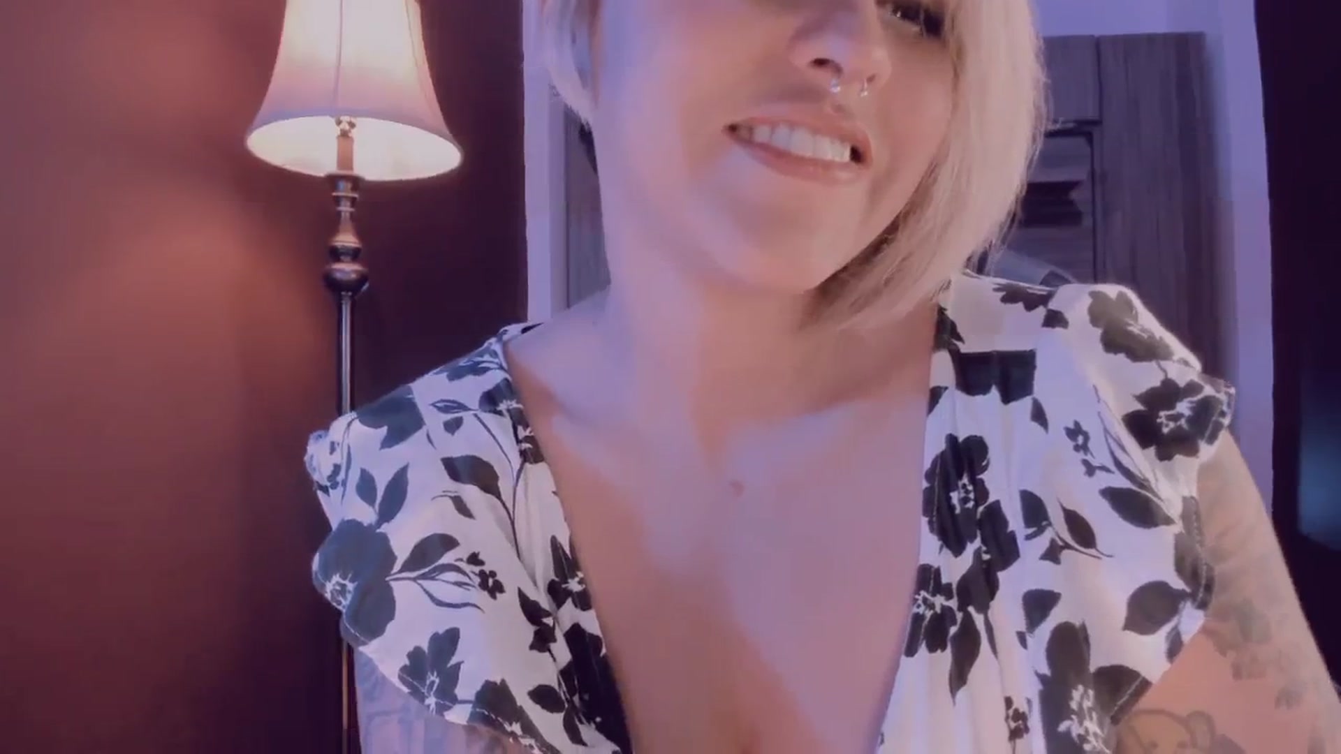 Gallery image thumbnail from AbraxxysRadio's myfreecams stream on, 08/03/2024, 01:27 image 6 of 20