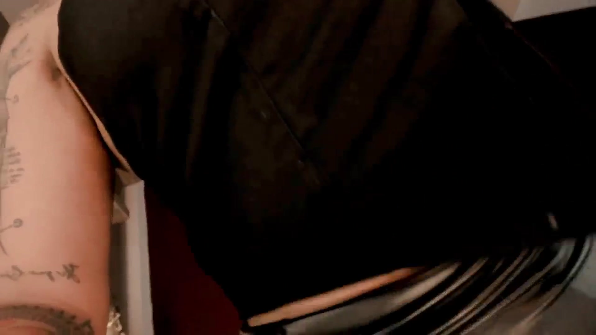 Gallery image thumbnail from AbraxxysRadio's myfreecams stream on, 08/16/2024, 01:01 image 8 of 20