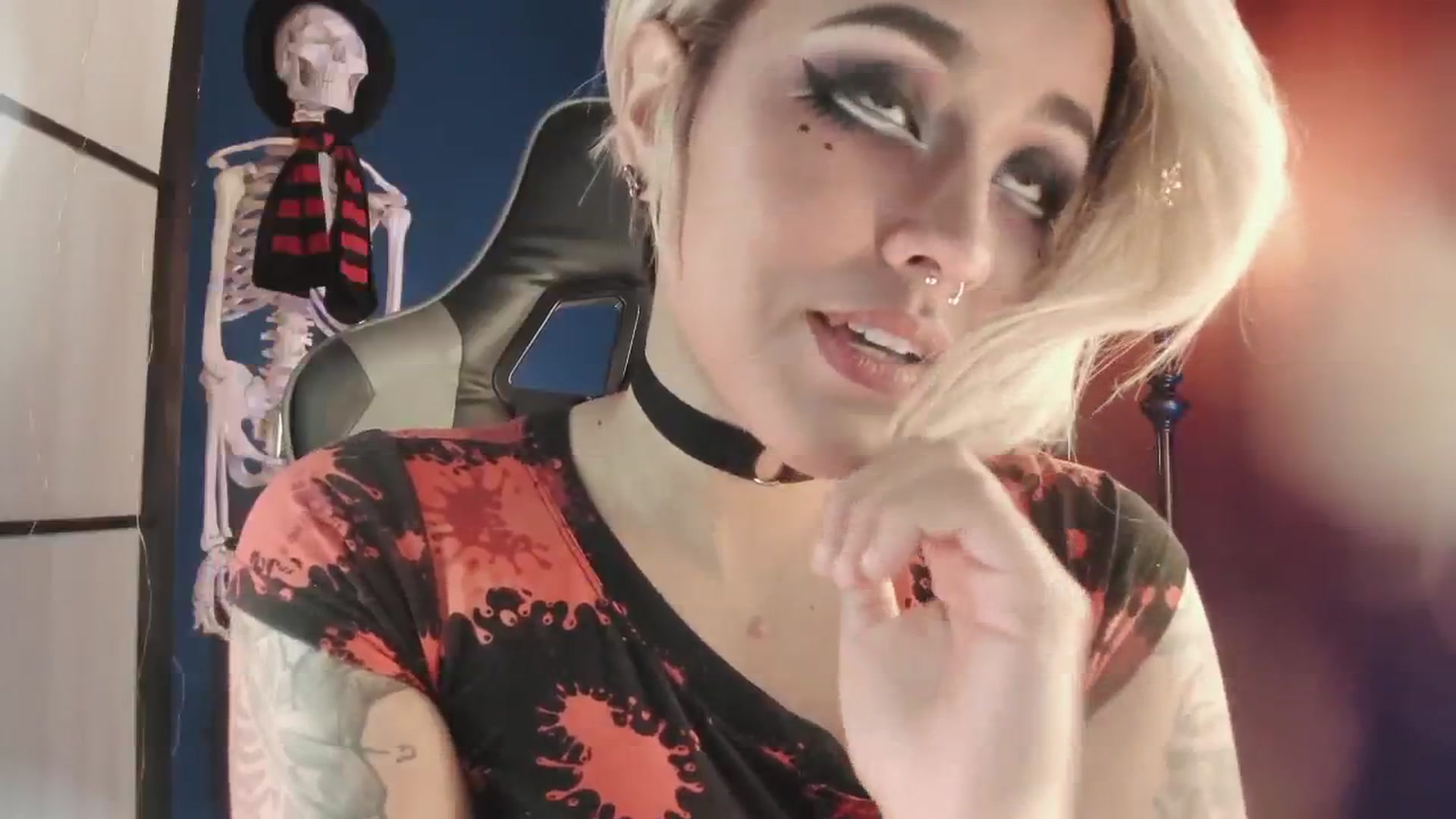 Gallery image thumbnail from AbraxxysRadio's myfreecams stream on, 08/25/2024, 19:01 image 14 of 20