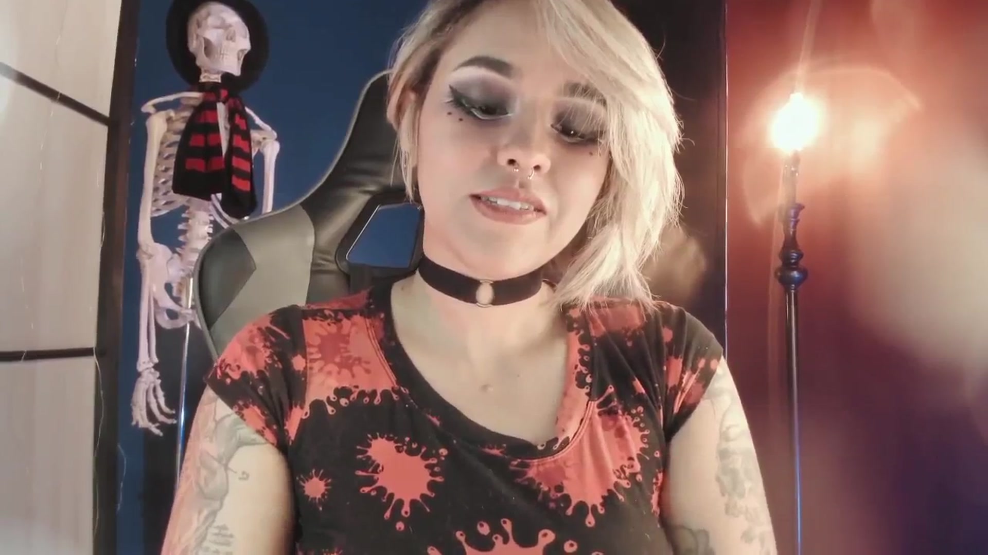 Gallery image thumbnail from AbraxxysRadio's myfreecams stream on, 08/25/2024, 19:01 image 16 of 20