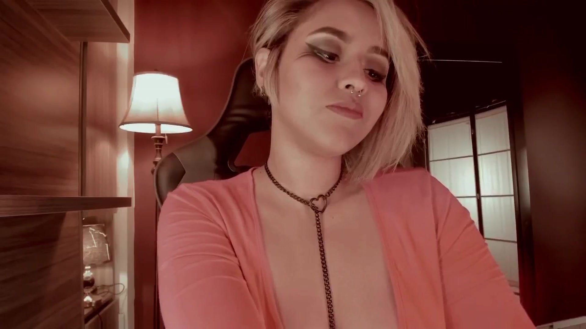 Gallery image thumbnail from AbraxxysRadio's myfreecams stream on, 08/27/2024, 24:37 image 2 of 20