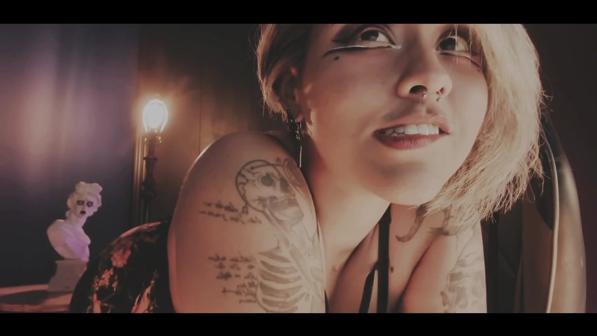 Gallery image thumbnail from AbraxxysRadio's myfreecams stream on, 08/30/2024, 24:15 image 3 of 20