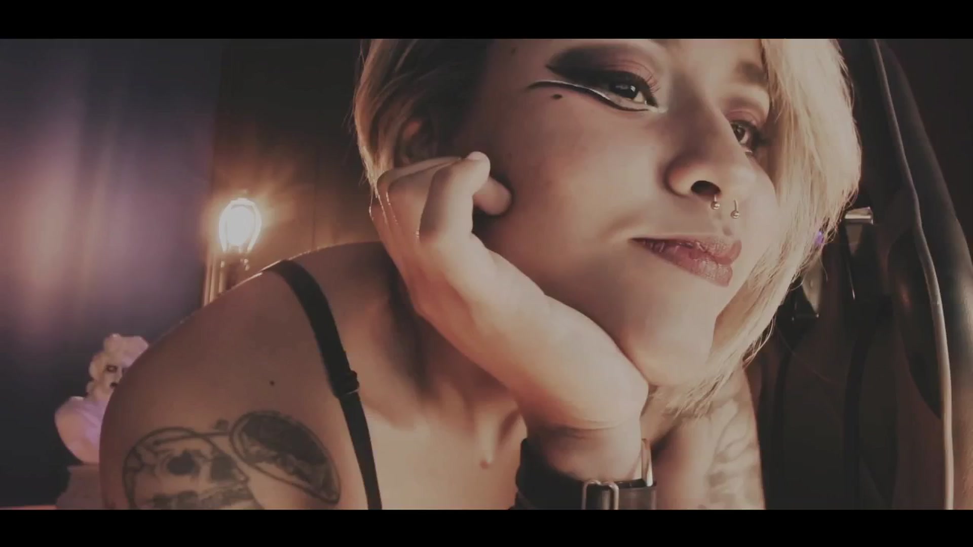 Gallery image thumbnail from AbraxxysRadio's myfreecams stream on, 08/30/2024, 24:15 image 8 of 20