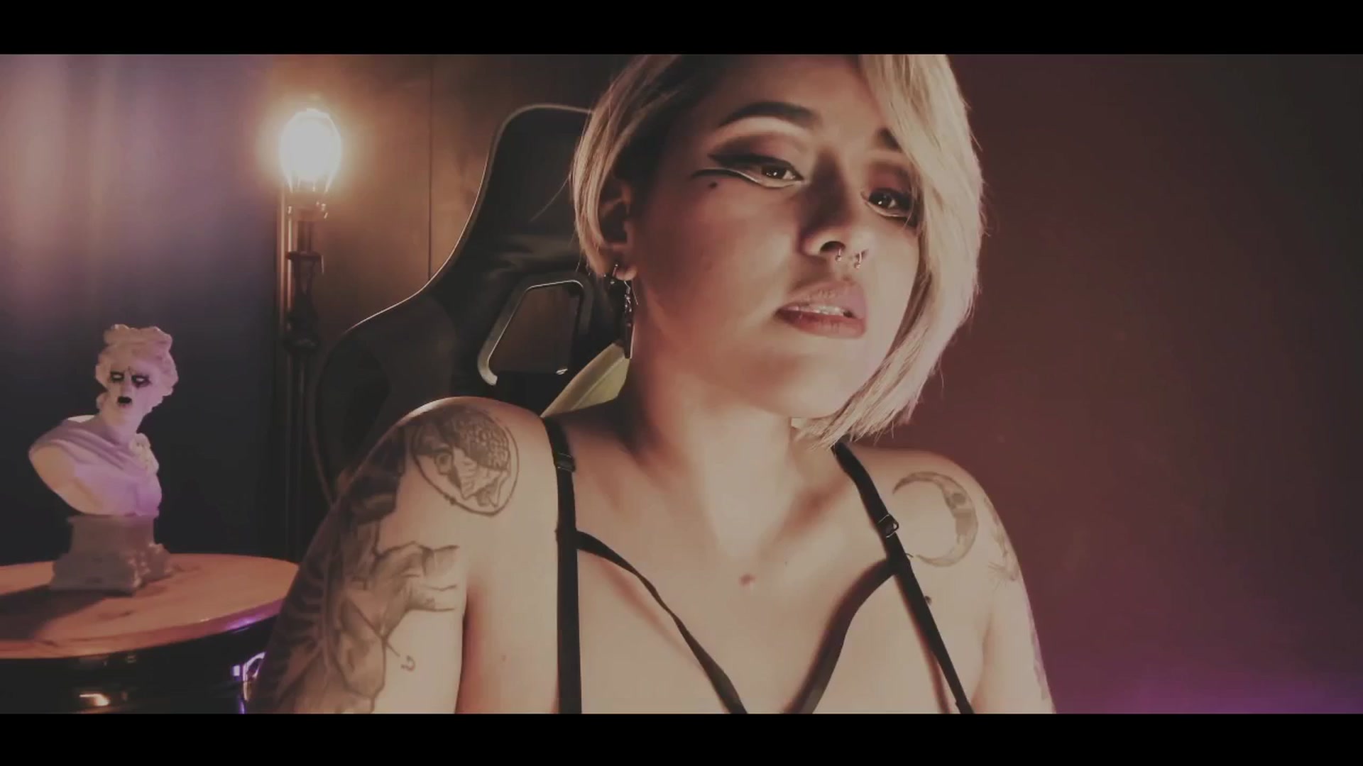 Gallery image thumbnail from AbraxxysRadio's myfreecams stream on, 08/30/2024, 24:16 image 1 of 20