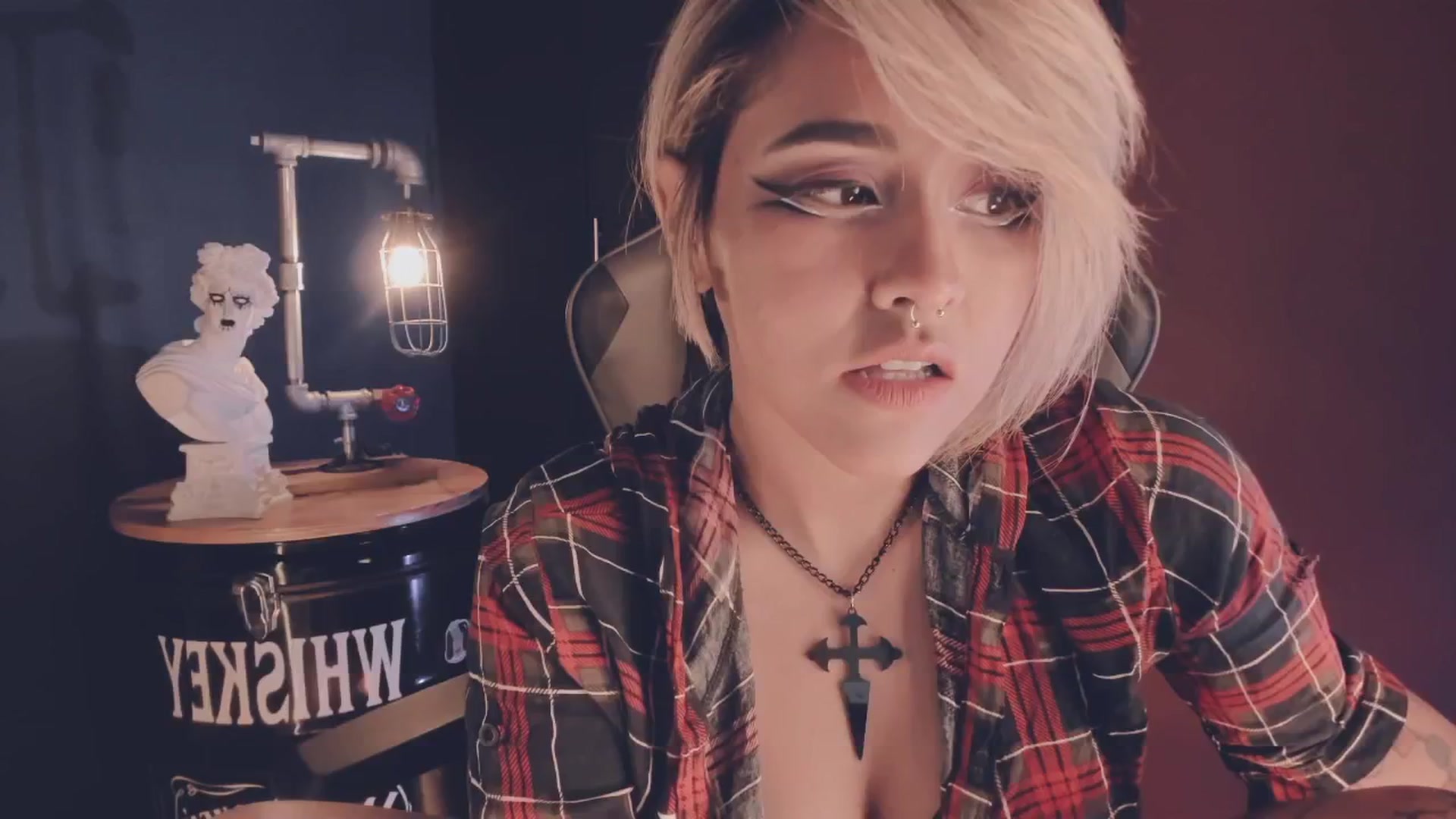 Gallery image thumbnail from AbraxxysRadio's myfreecams stream on, 09/01/2024, 18:03 image 3 of 20