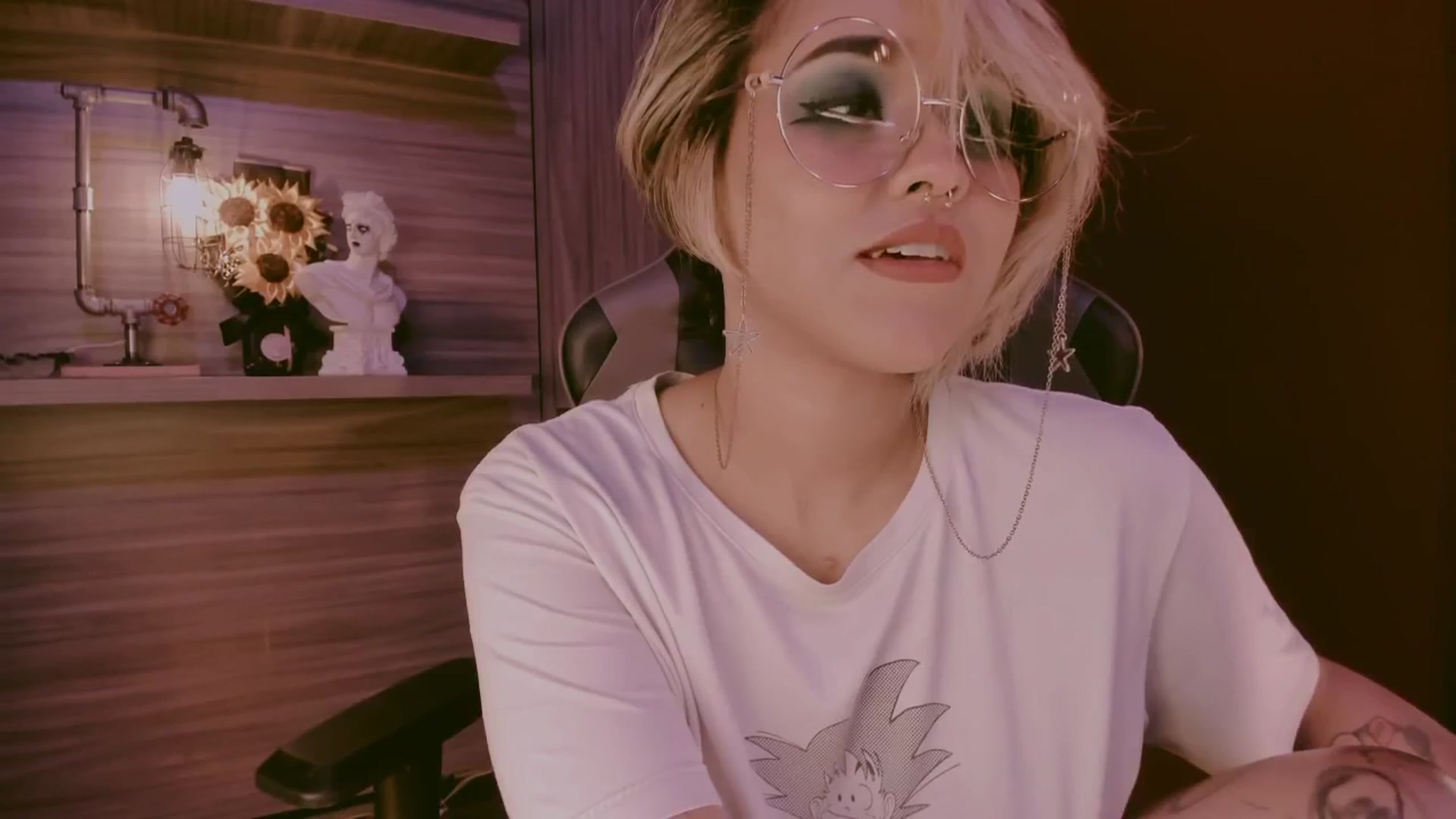 Gallery image thumbnail from AbraxxysRadio's myfreecams stream on, 09/09/2024, 23:10 image 14 of 20