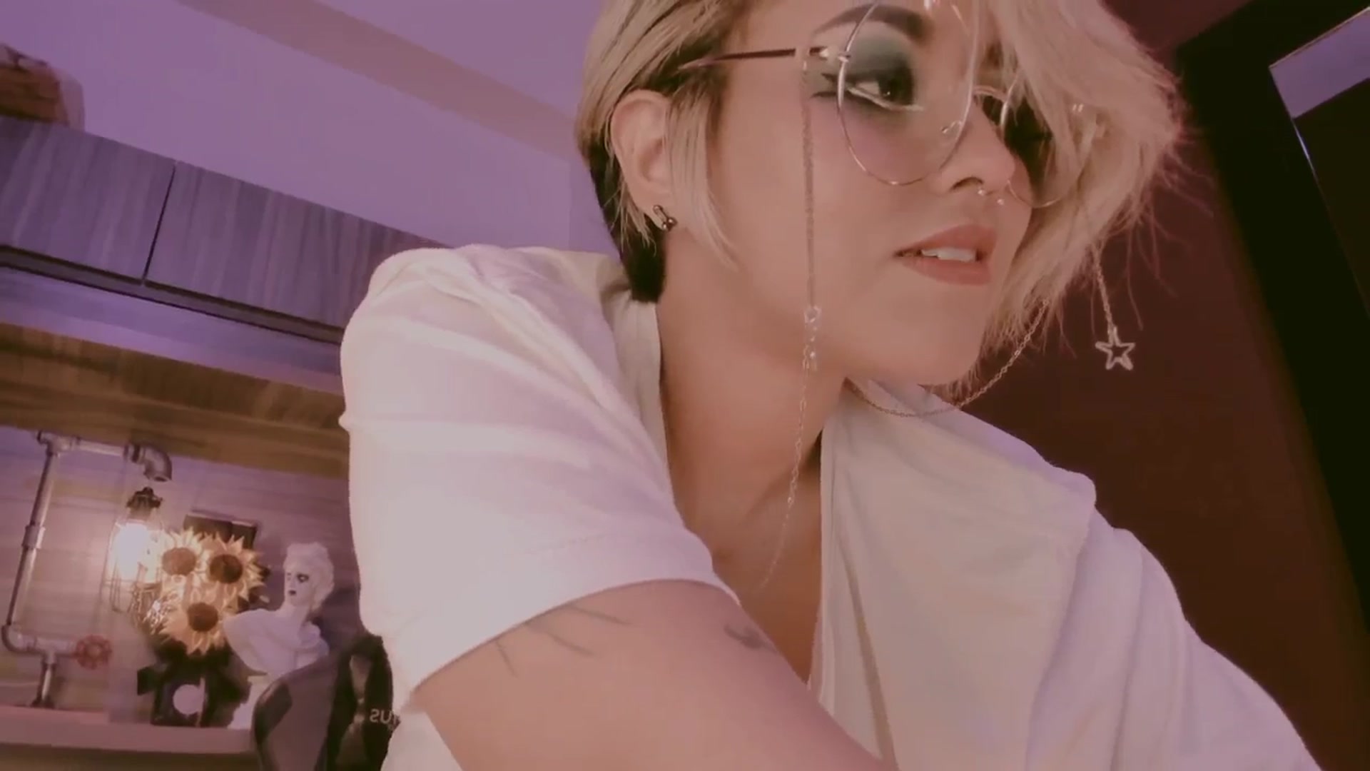 Gallery image thumbnail from AbraxxysRadio's myfreecams stream on, 09/10/2024, 24:01 image 11 of 20