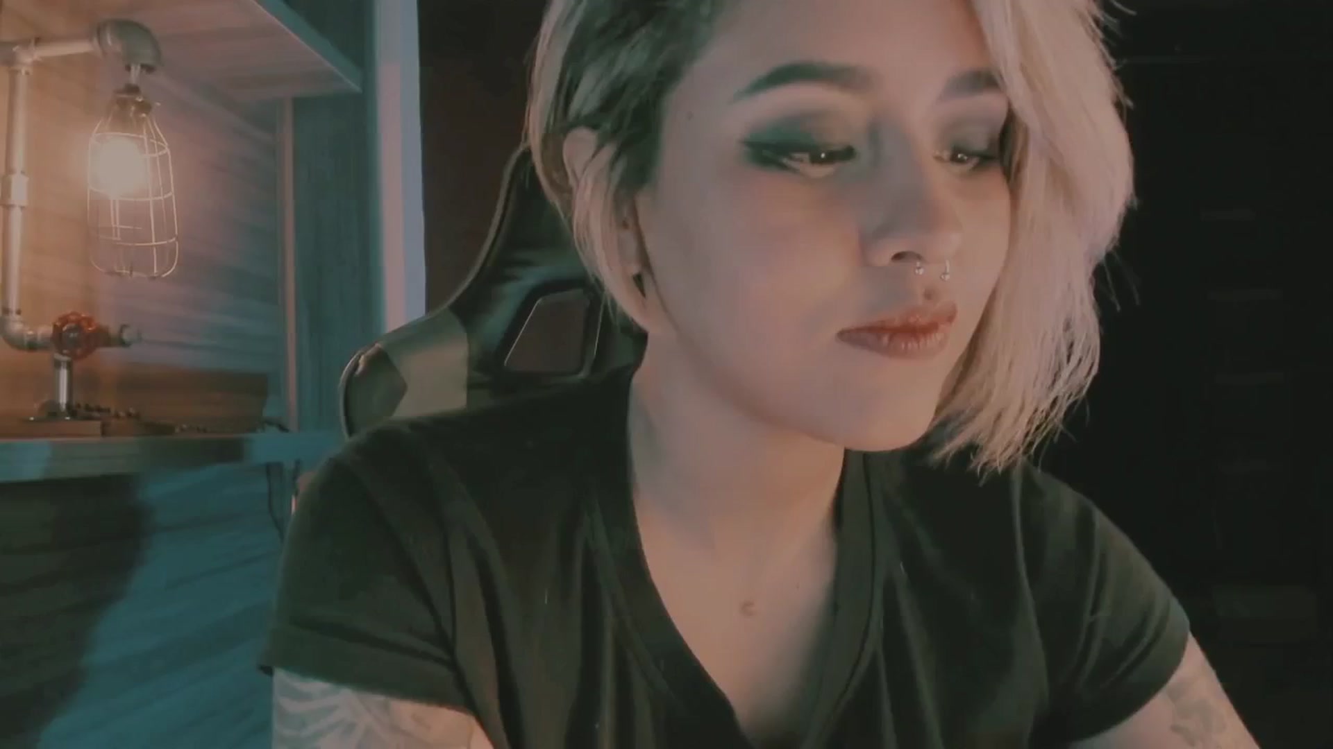 Gallery image thumbnail from AbraxxysRadio's myfreecams stream on, 09/17/2024, 04:11 image 19 of 20