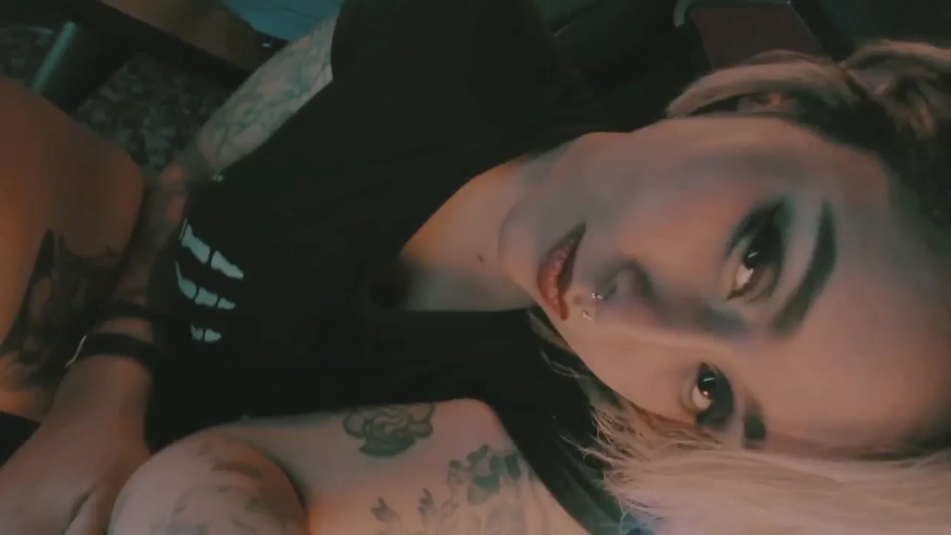 Gallery image thumbnail from AbraxxysRadio's myfreecams stream on, 09/17/2024, 04:15 image 1 of 20