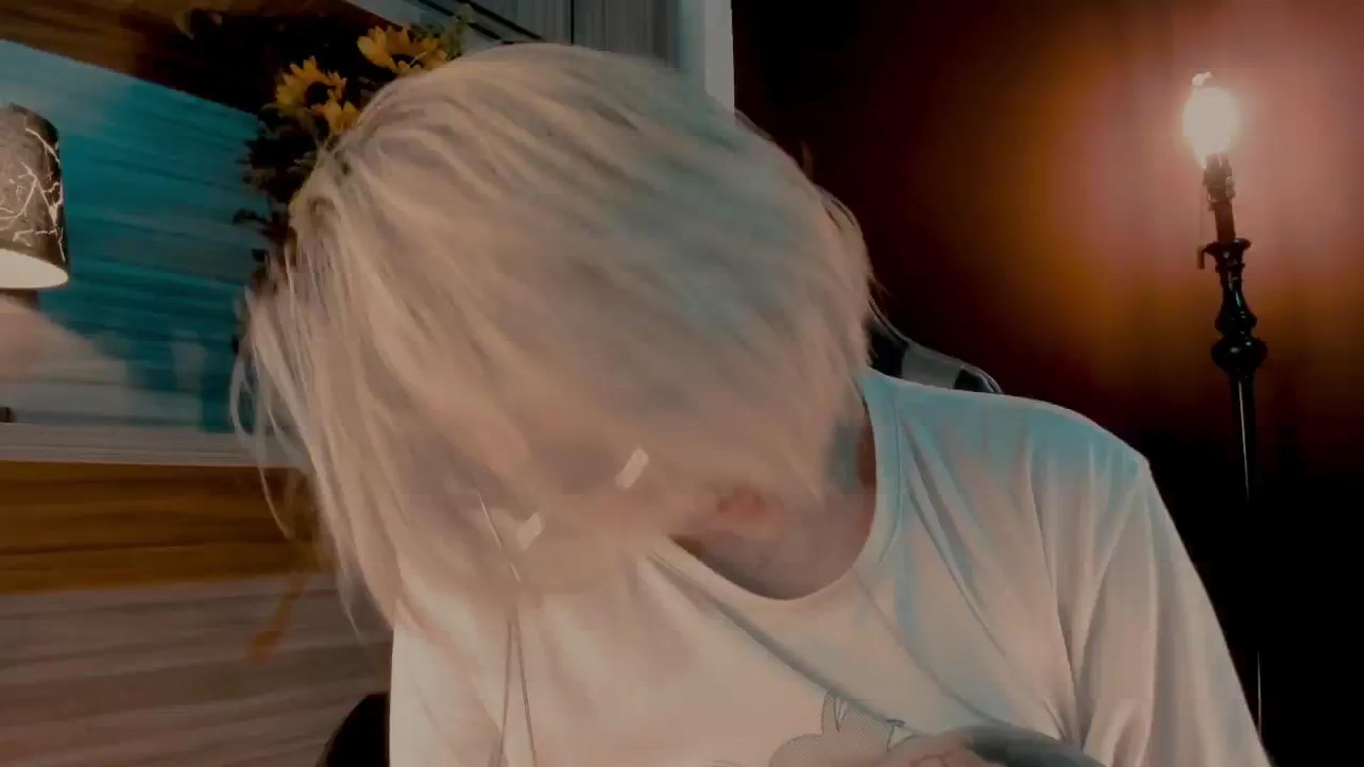 Gallery image thumbnail from AbraxxysRadio's myfreecams stream on, 09/24/2024, 23:21 image 9 of 20