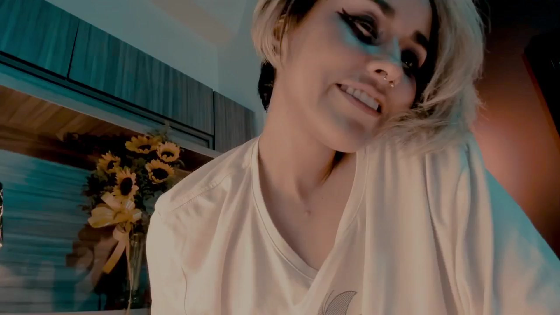 Gallery image thumbnail from AbraxxysRadio's myfreecams stream on, 09/25/2024, 24:39 image 2 of 20