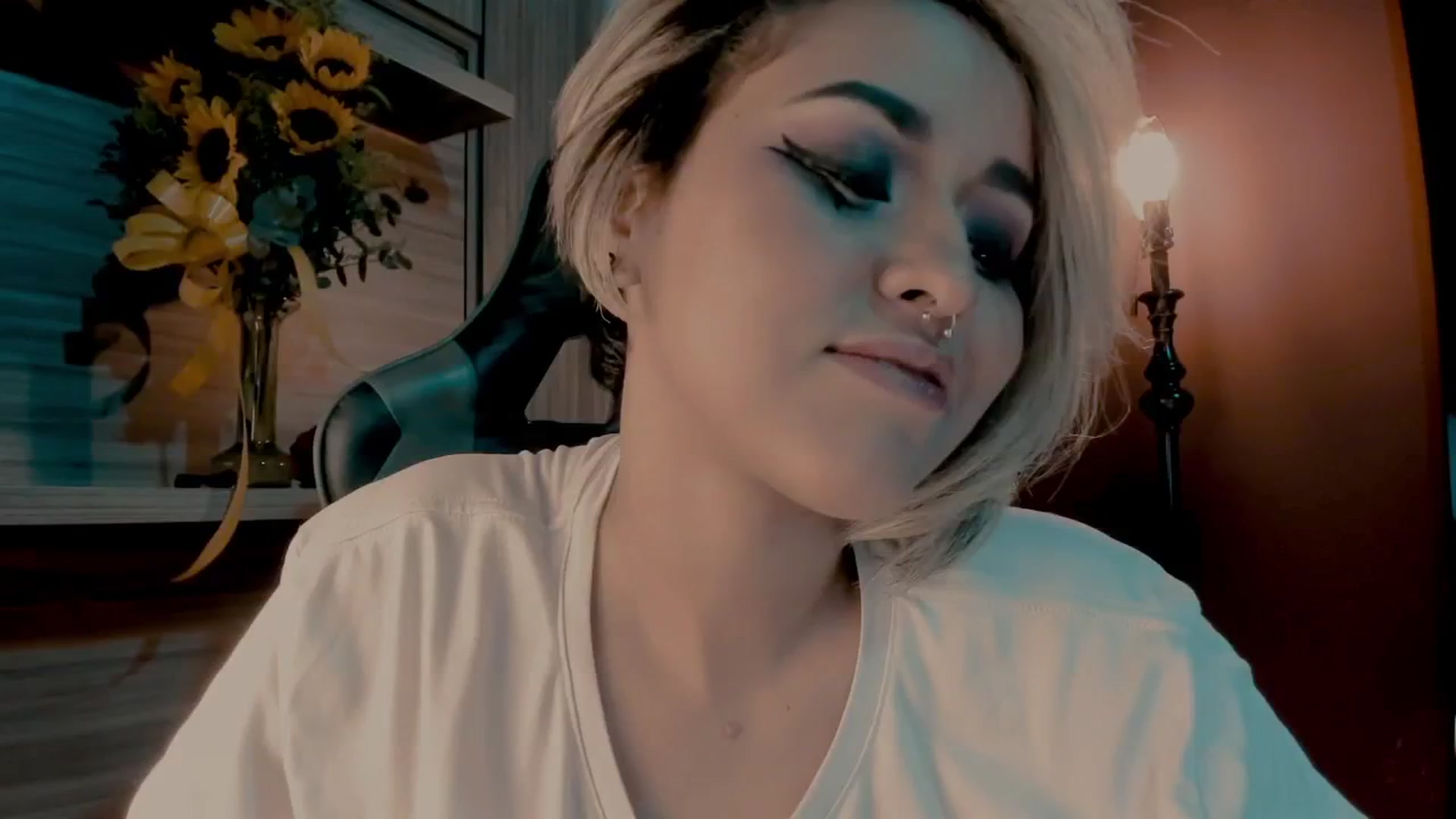 Gallery image thumbnail from AbraxxysRadio's myfreecams stream on, 09/25/2024, 24:39 image 20 of 20