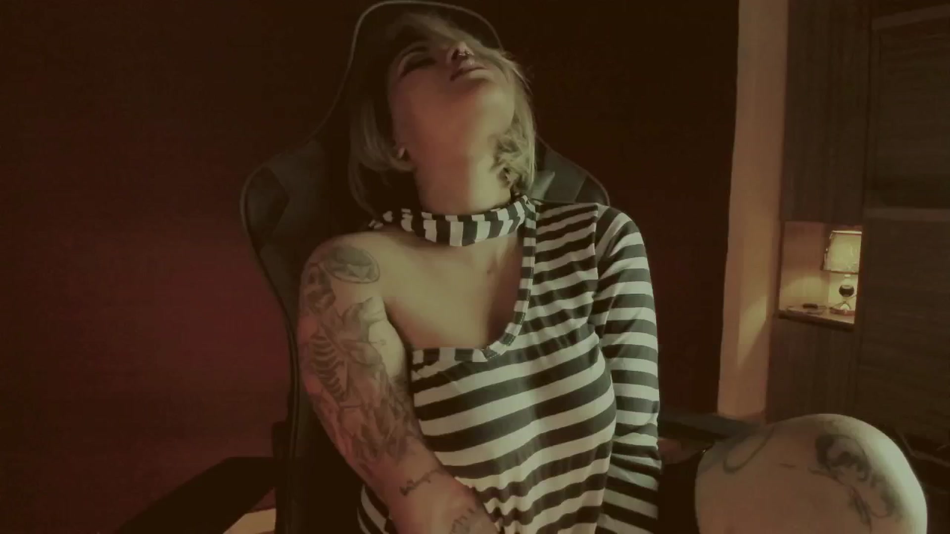Gallery image thumbnail from AbraxxysRadio's myfreecams stream on, 09/27/2024, 24:03 image 5 of 20