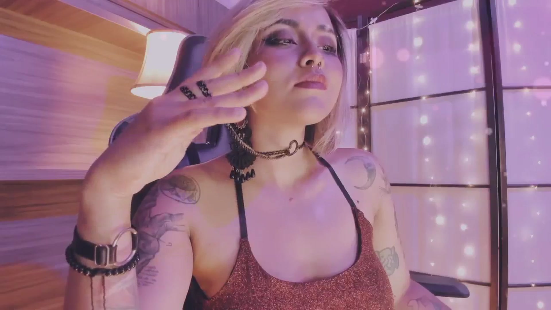 Gallery image thumbnail from AbraxxysRadio's myfreecams stream on, 10/04/2024, 23:54 image 6 of 20