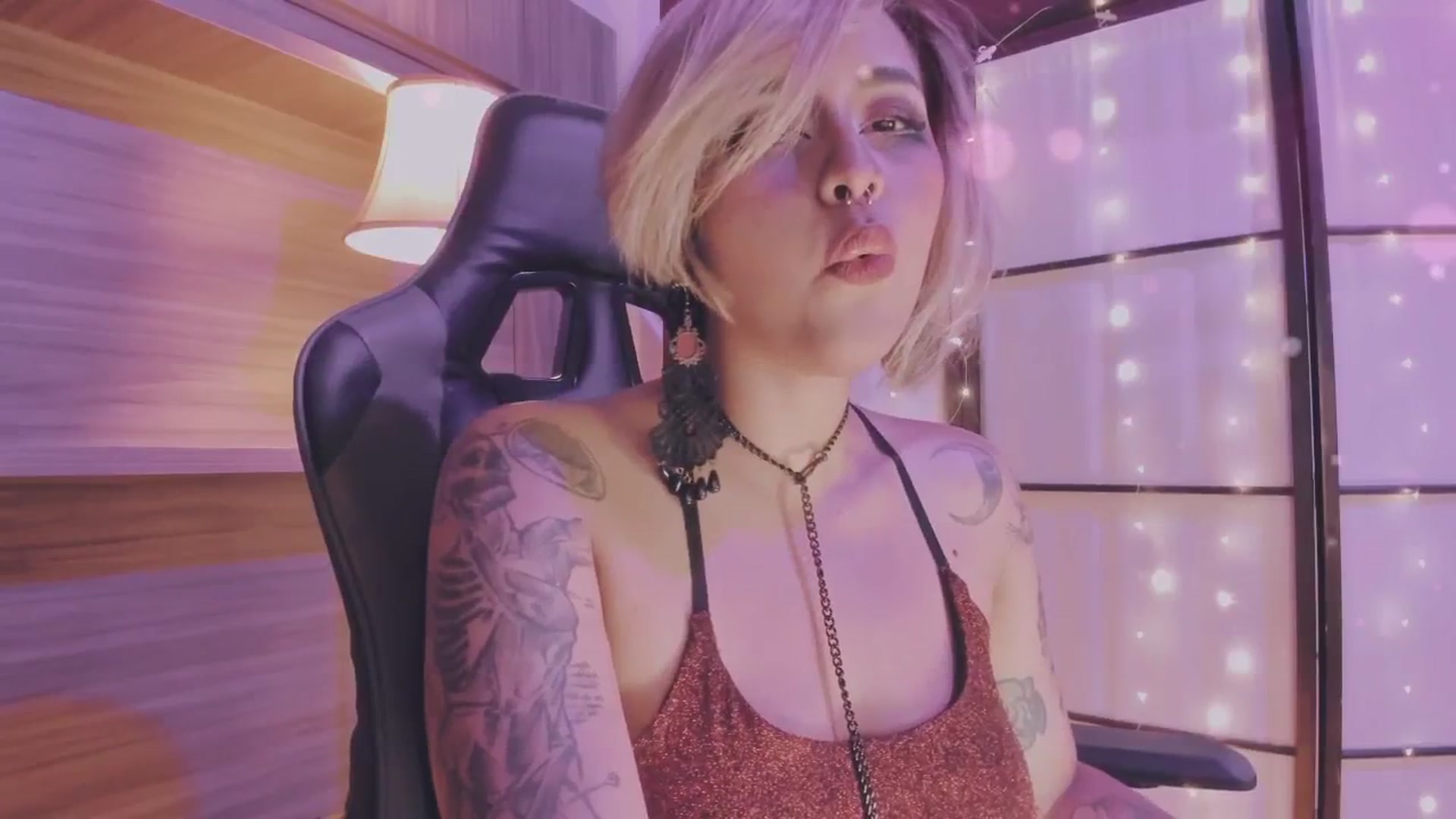 Gallery image thumbnail from AbraxxysRadio's myfreecams stream on, 10/04/2024, 23:54 image 4 of 20