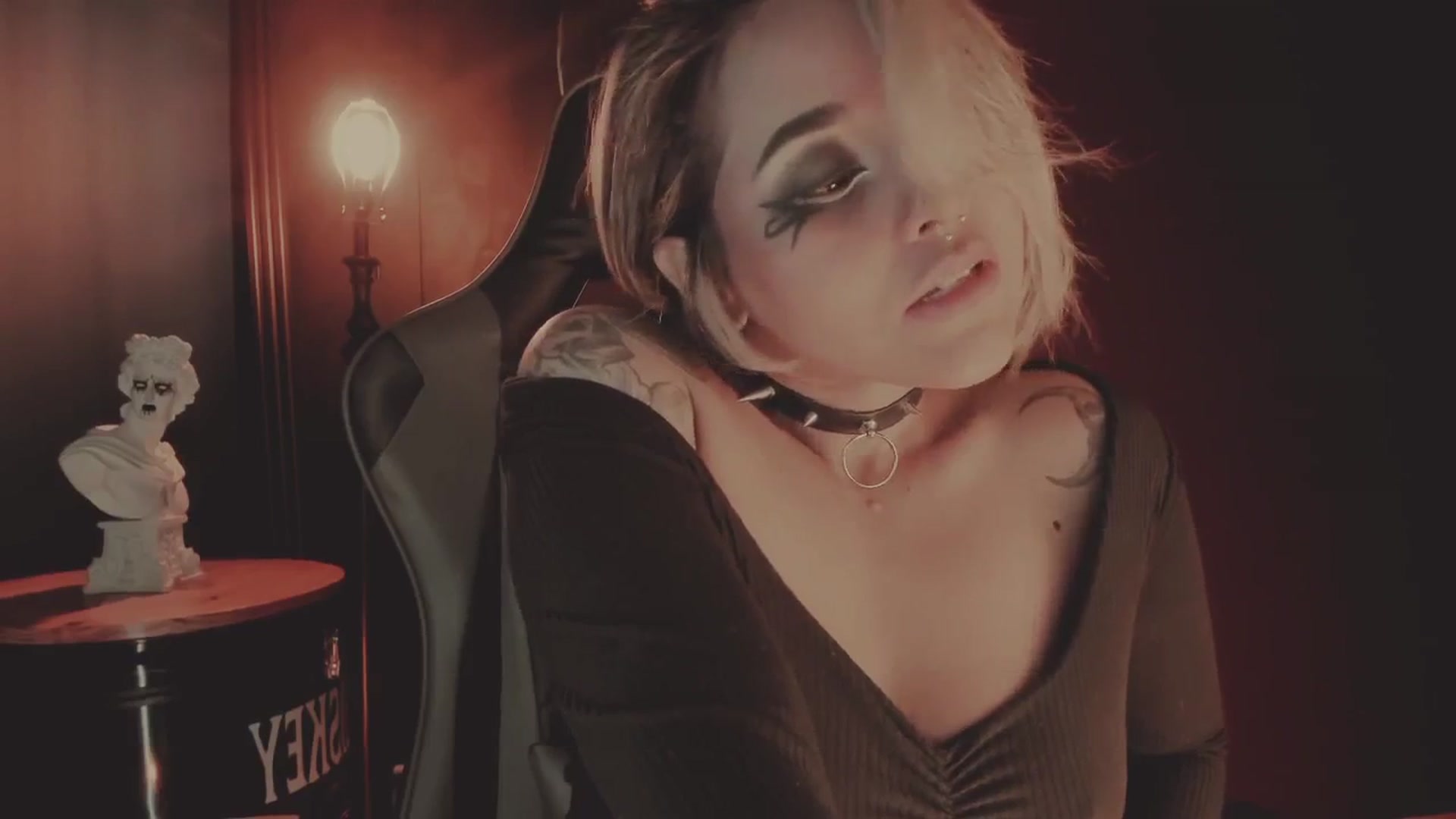 Gallery image thumbnail from AbraxxysRadio's myfreecams stream on, 10/08/2024, 23:39 image 7 of 20