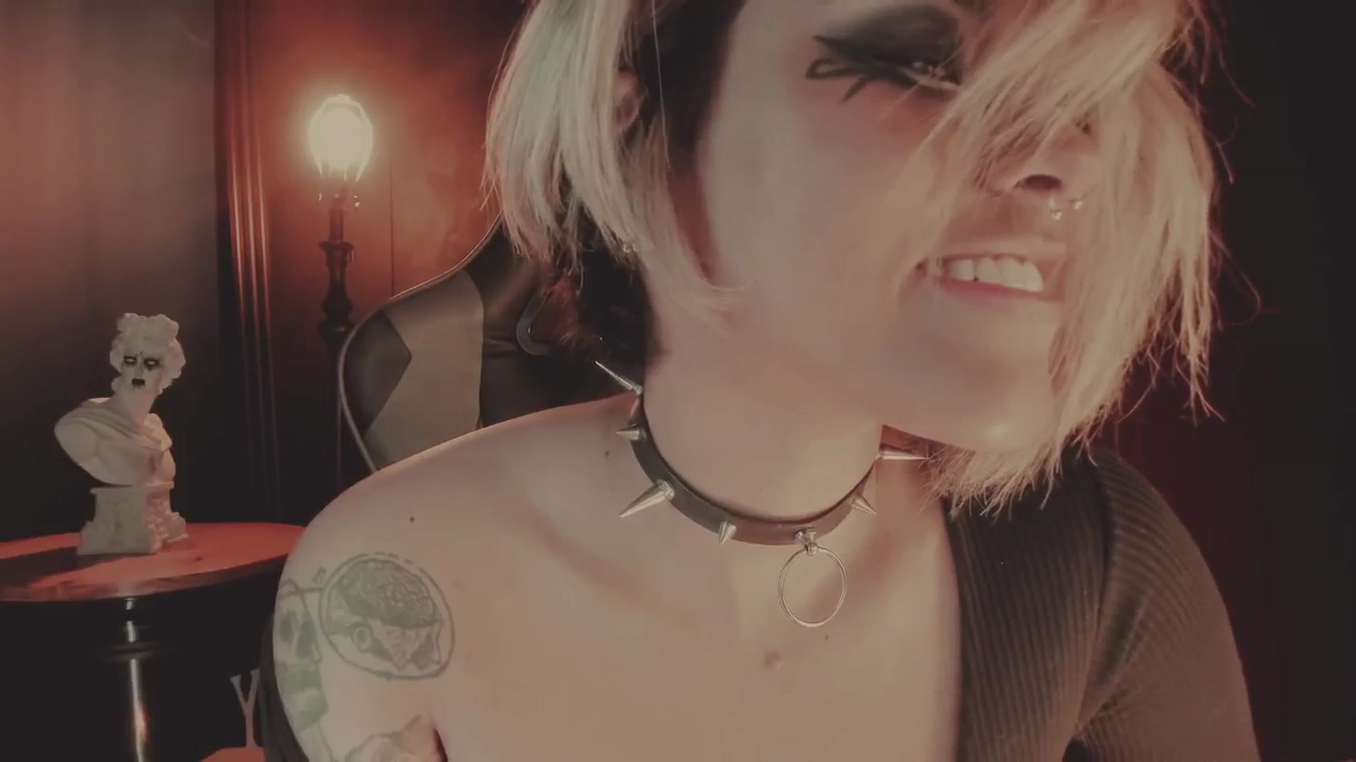 Gallery image thumbnail from AbraxxysRadio's myfreecams stream on, 10/08/2024, 23:39 image 10 of 20