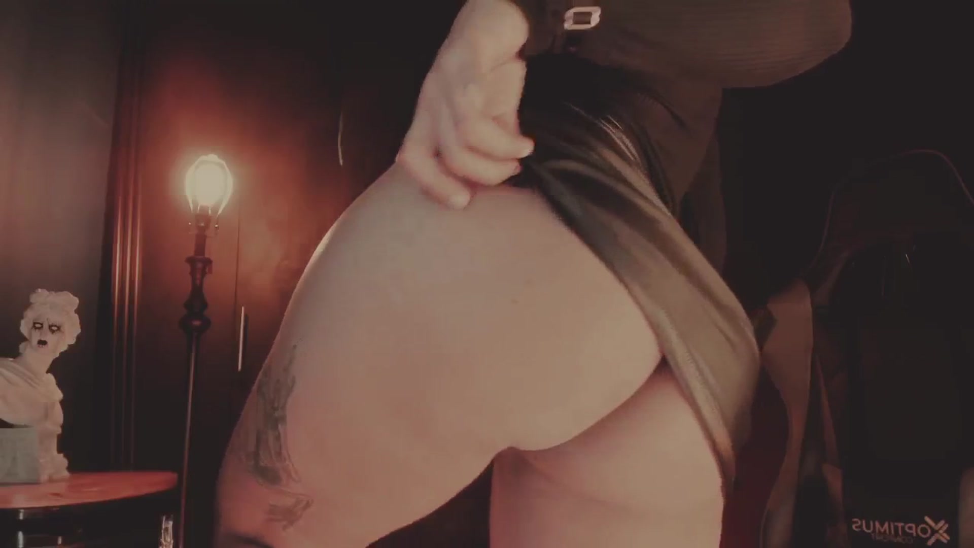 Gallery image thumbnail from AbraxxysRadio's myfreecams stream on, 10/08/2024, 23:39 image 15 of 20