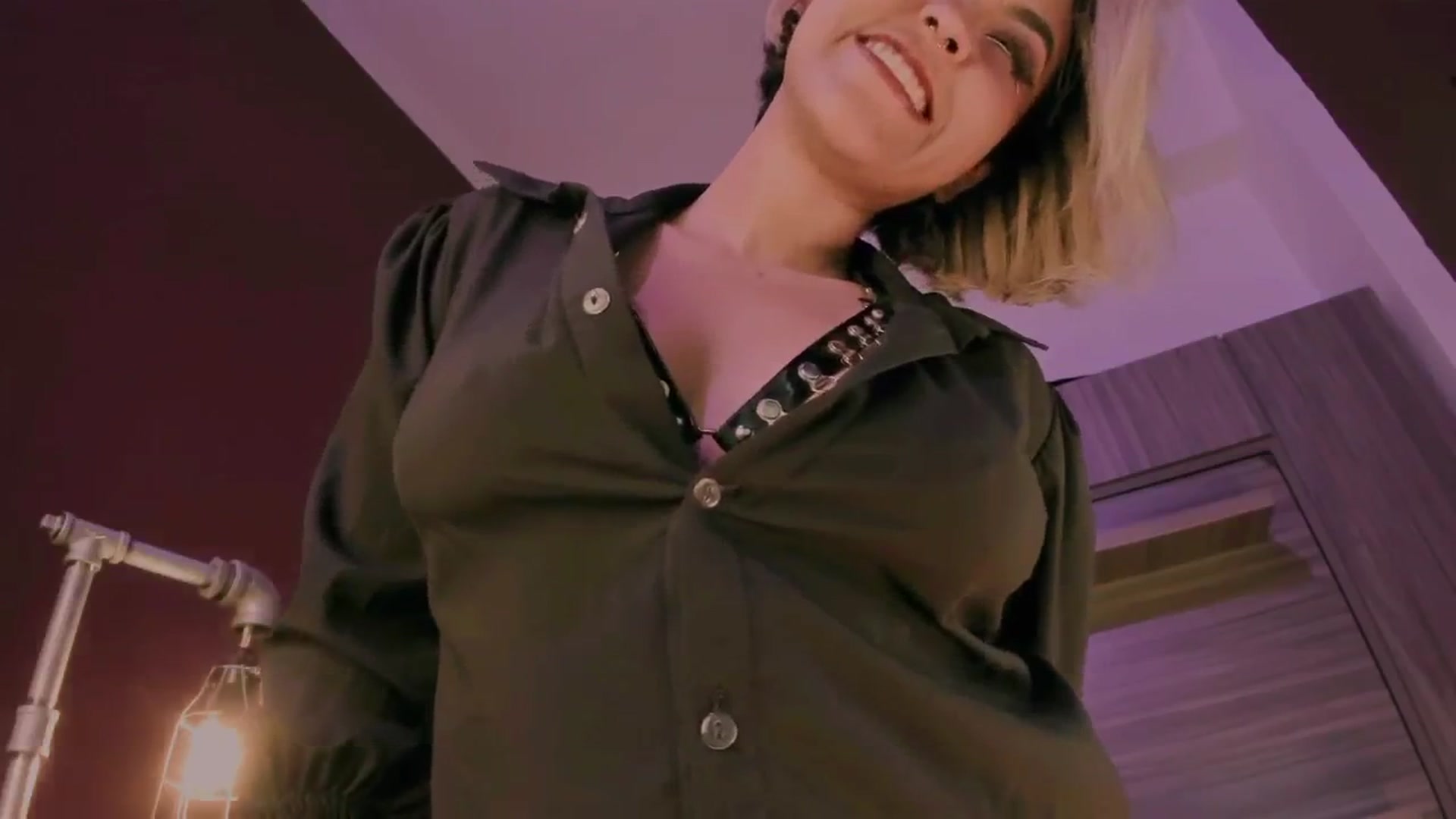 Gallery image thumbnail from AbraxxysRadio's myfreecams stream on, 10/16/2024, 02:19 image 11 of 20