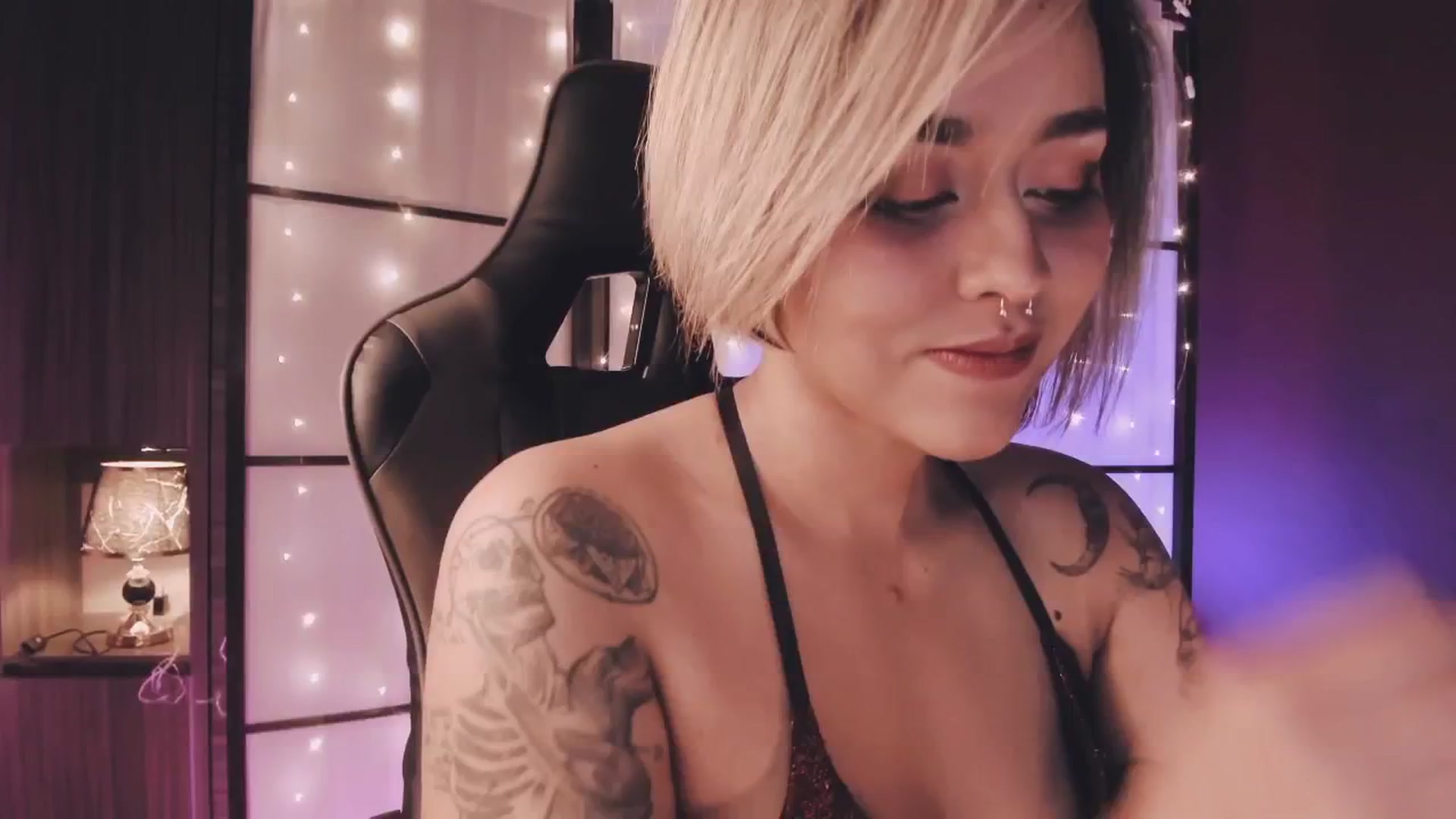 Gallery image thumbnail from AbraxxysRadio's myfreecams stream on, 10/17/2024, 02:23 image 7 of 20