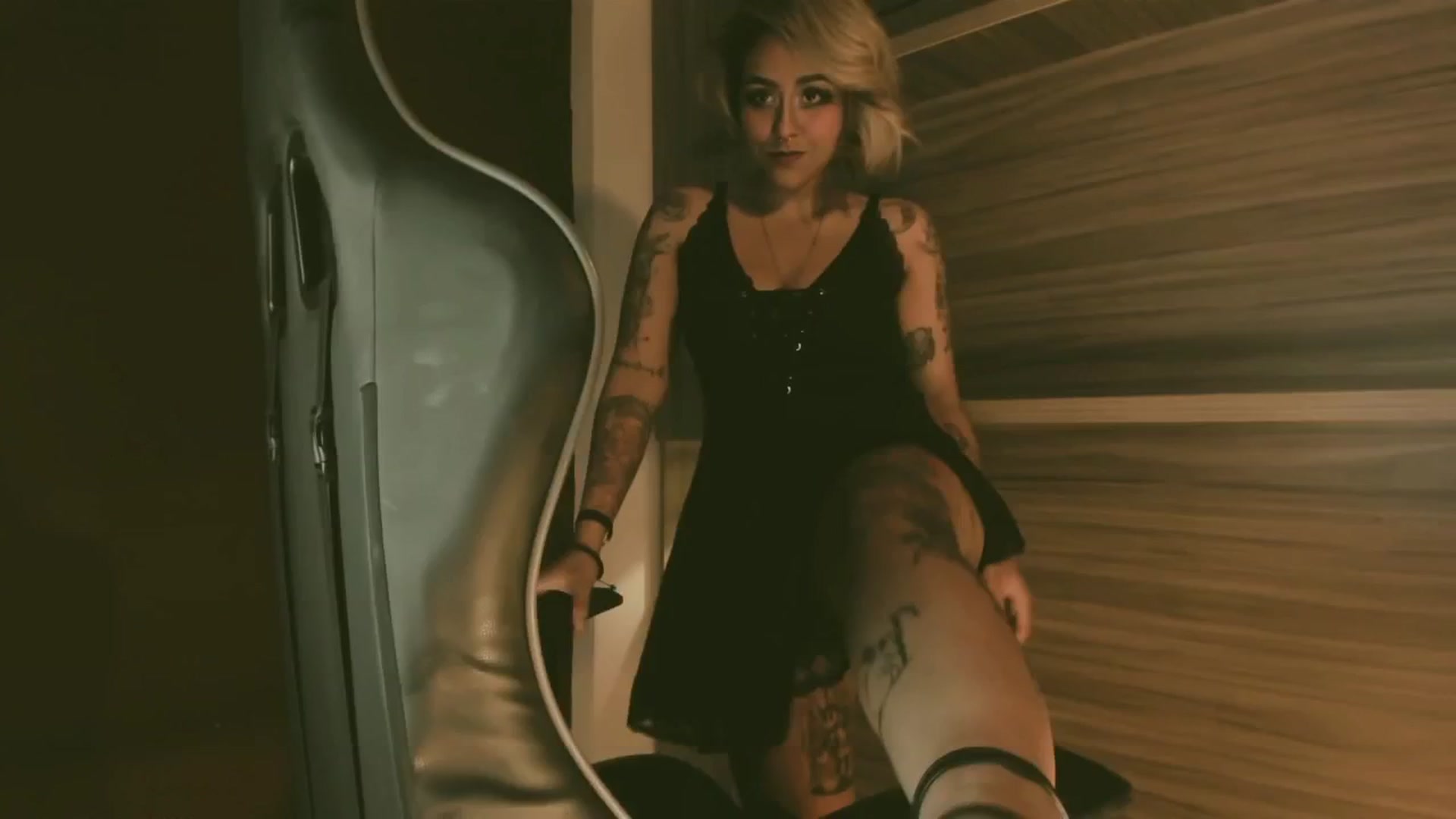 Gallery image thumbnail from AbraxxysRadio's myfreecams stream on, 10/24/2024, 23:51 image 20 of 20