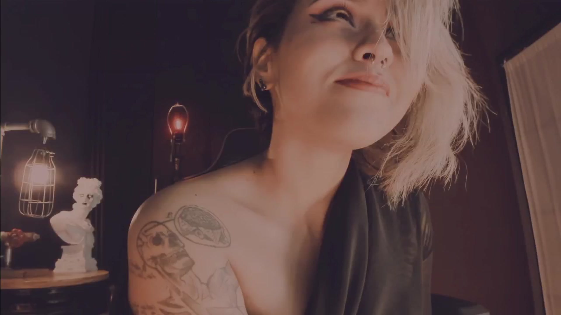 Gallery image thumbnail from AbraxxysRadio's myfreecams stream on, 10/26/2024, 01:16 image 19 of 20