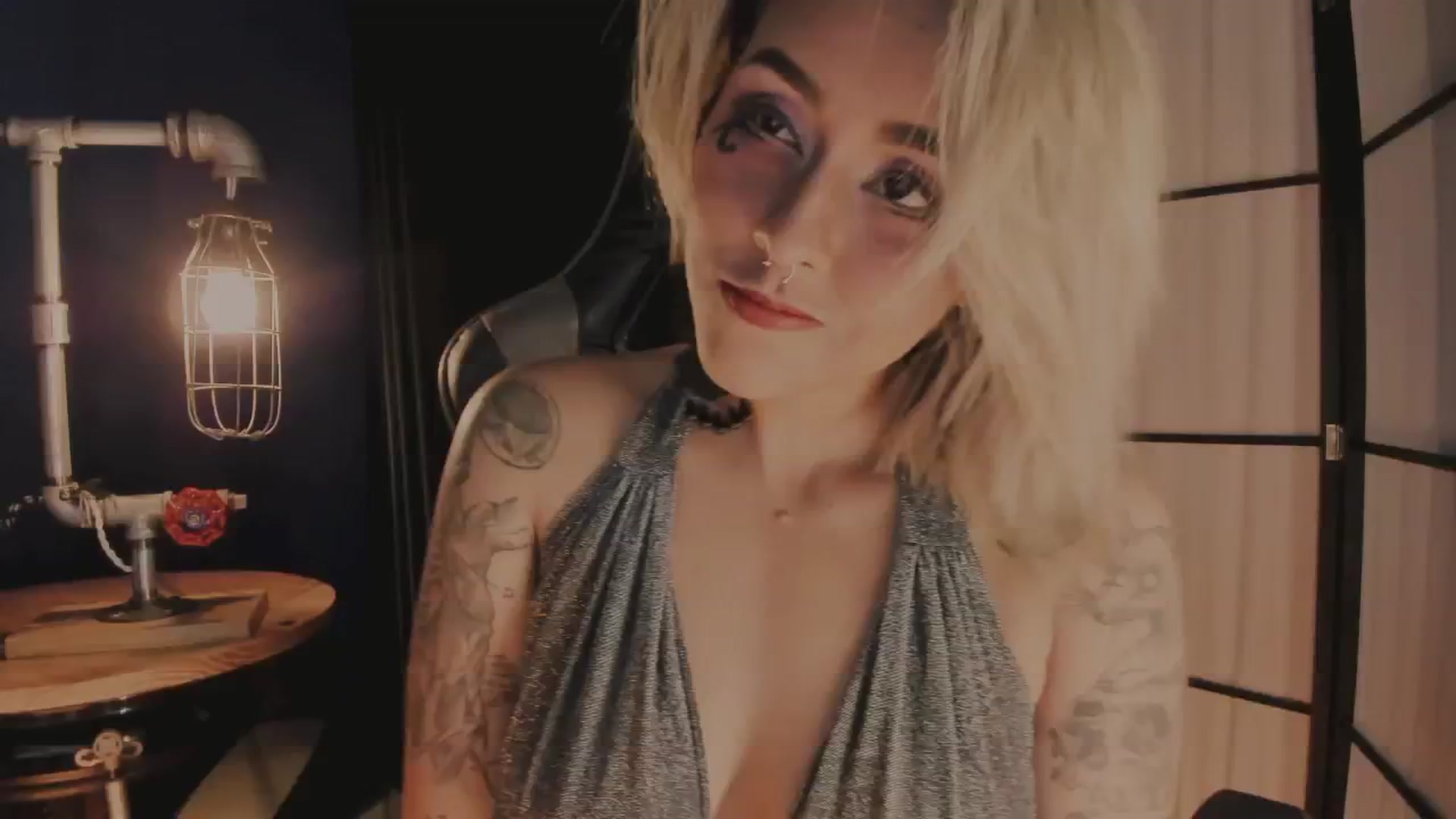Gallery image thumbnail from AbraxxysRadio's myfreecams stream on, 10/29/2024, 24:11 image 9 of 20