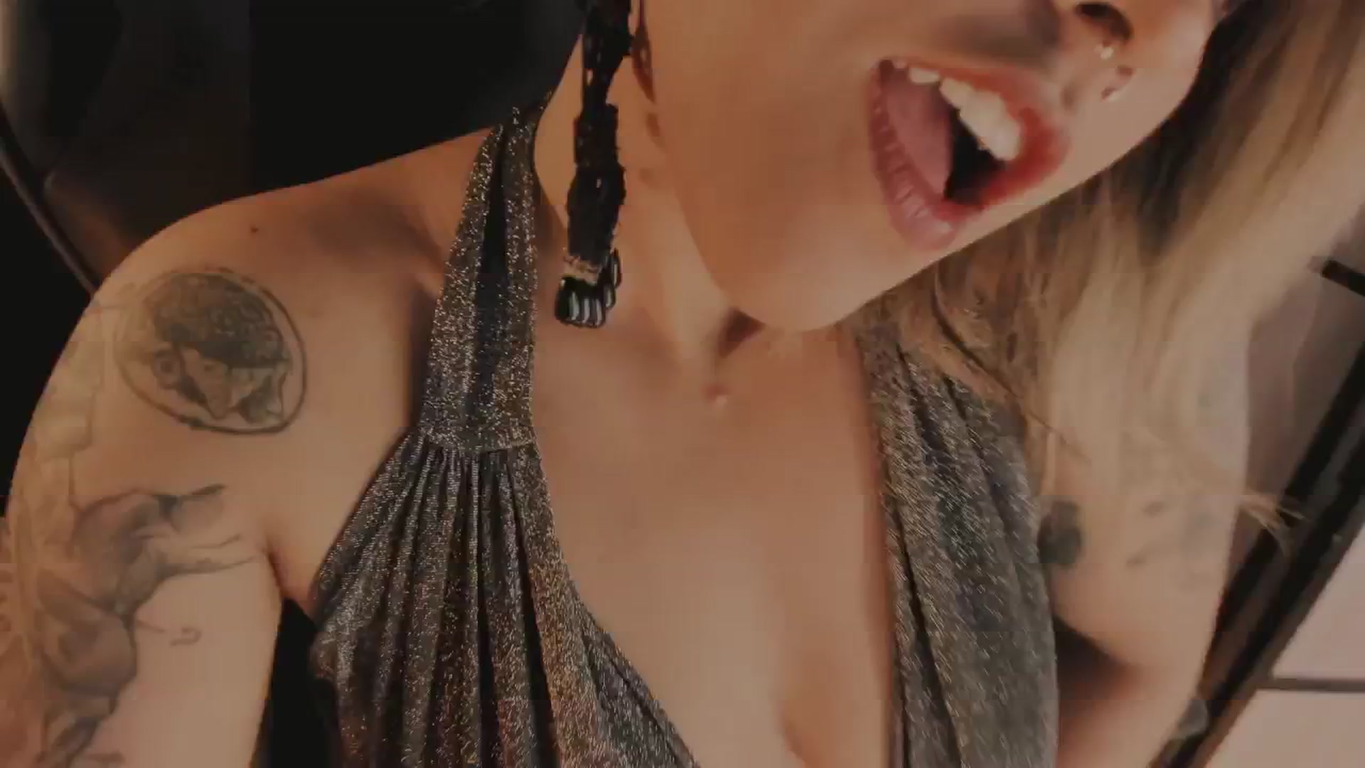 Gallery image thumbnail from AbraxxysRadio's myfreecams stream on, 10/29/2024, 24:11 image 14 of 20