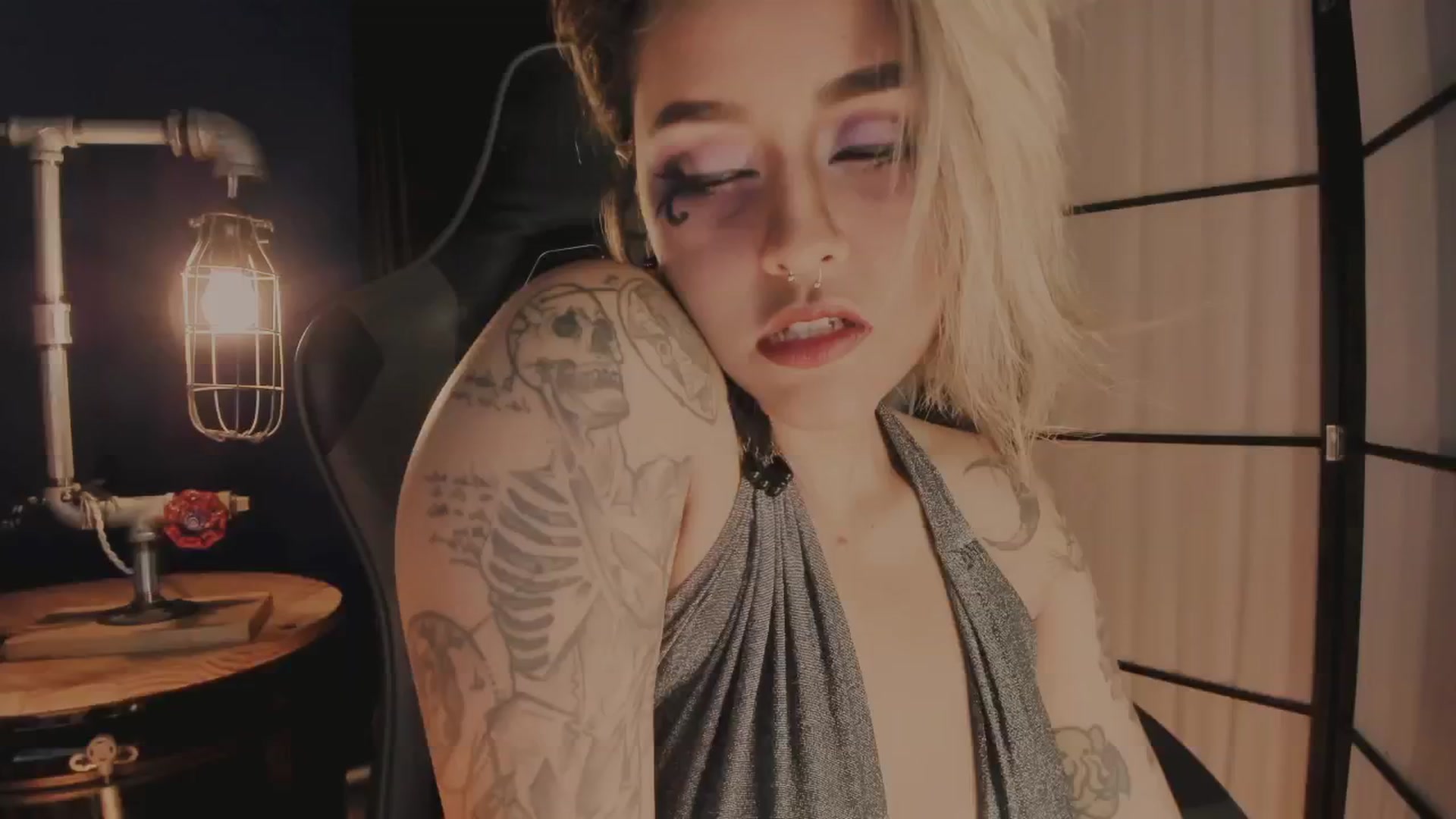 Gallery image thumbnail from AbraxxysRadio's myfreecams stream on, 10/29/2024, 24:11 image 4 of 20