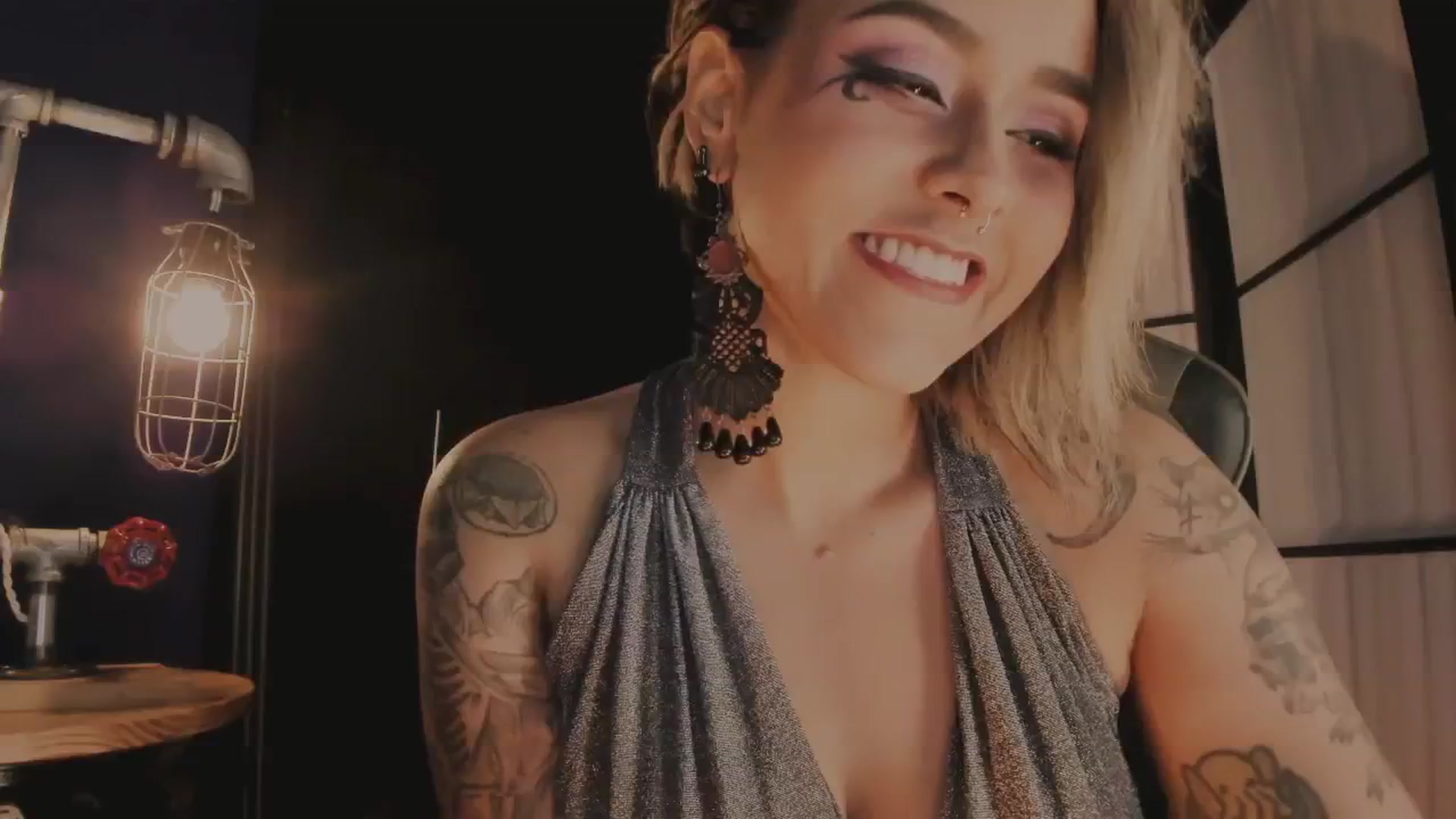 Gallery image thumbnail from AbraxxysRadio's myfreecams stream on, 10/29/2024, 01:52 image 6 of 20