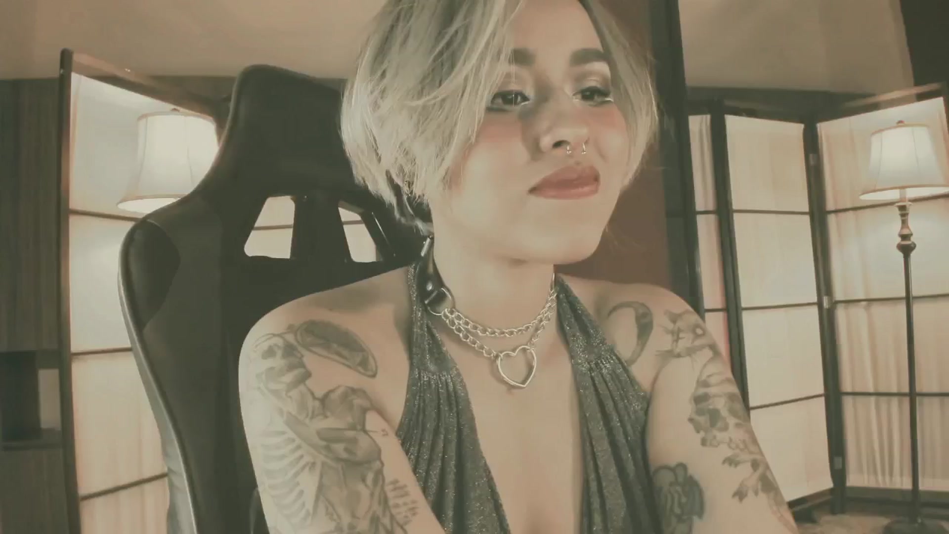 Gallery image thumbnail from AbraxxysRadio's myfreecams stream on, 11/13/2024, 24:43 image 7 of 20