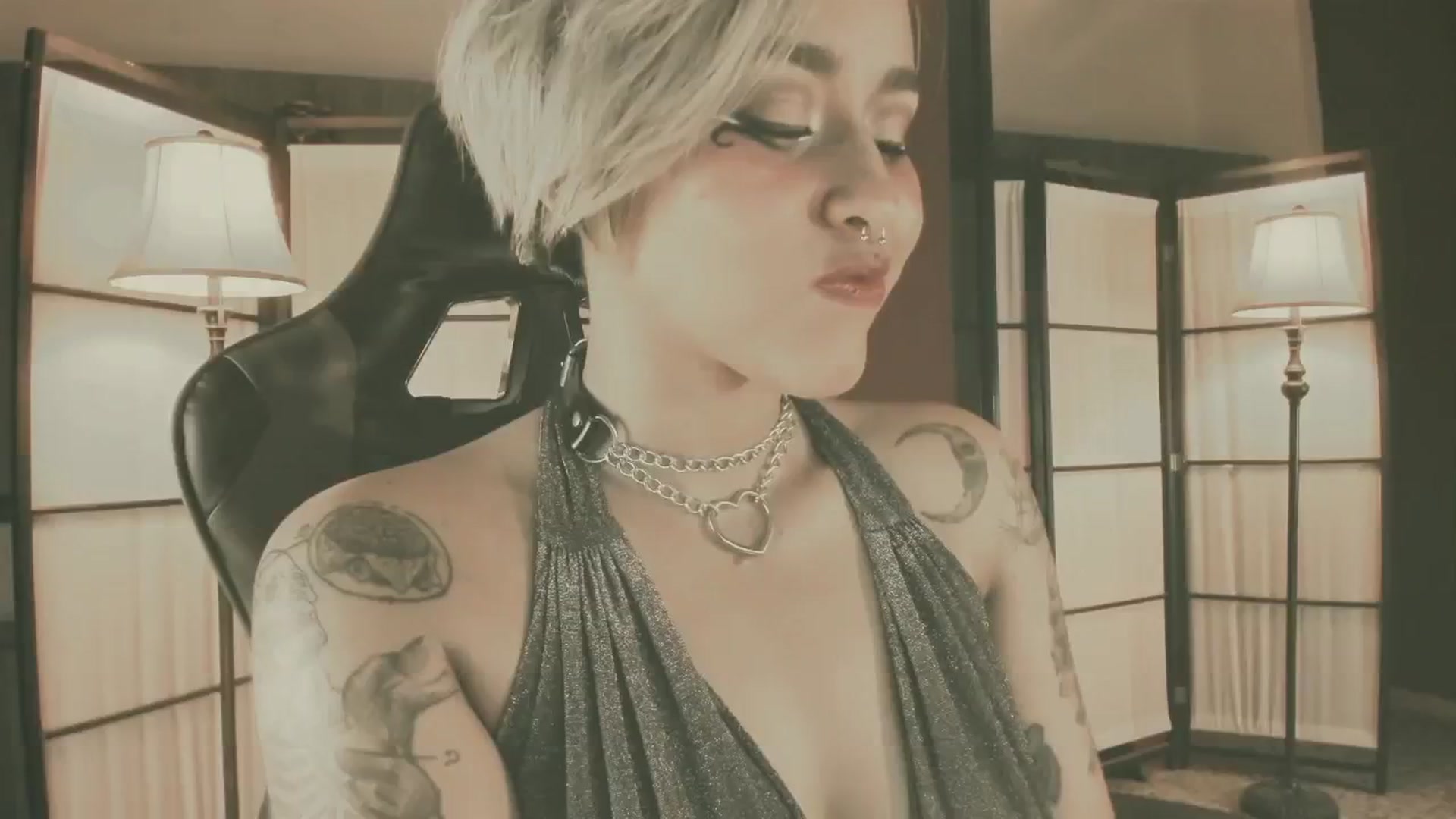 Gallery image thumbnail from AbraxxysRadio's myfreecams stream on, 11/13/2024, 01:32 image 2 of 20