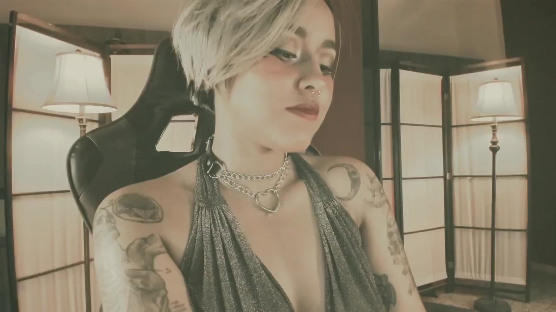 Gallery image thumbnail from AbraxxysRadio's myfreecams stream on, 11/13/2024, 01:32 image 3 of 20