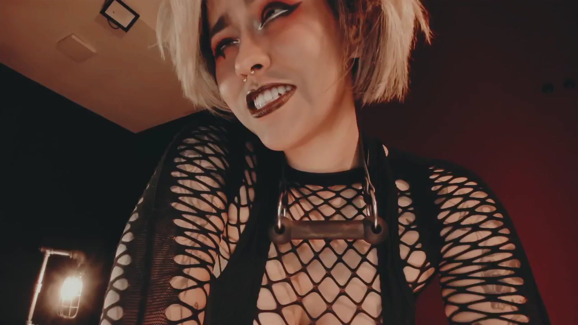 Gallery image thumbnail from AbraxxysRadio's myfreecams stream on, 11/13/2024, 23:19 image 8 of 20