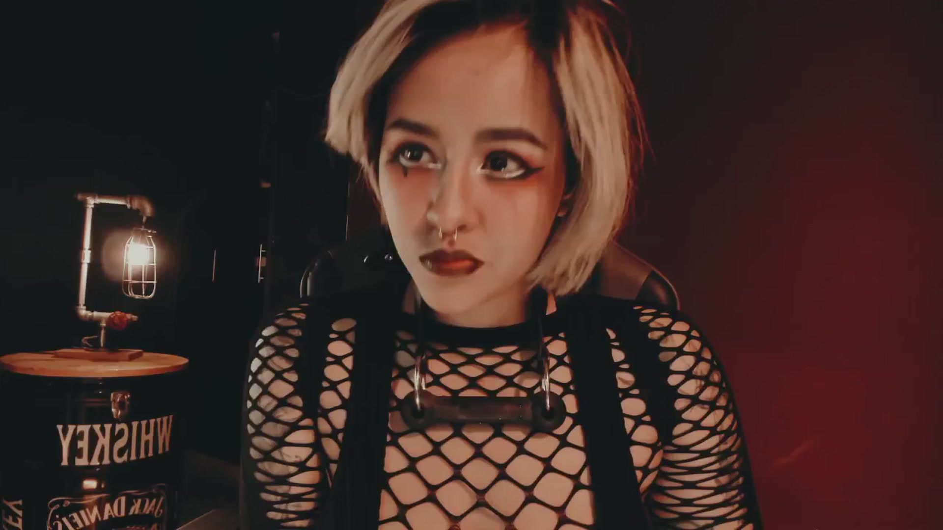 Gallery image thumbnail from AbraxxysRadio's myfreecams stream on, 11/13/2024, 23:19 image 1 of 20