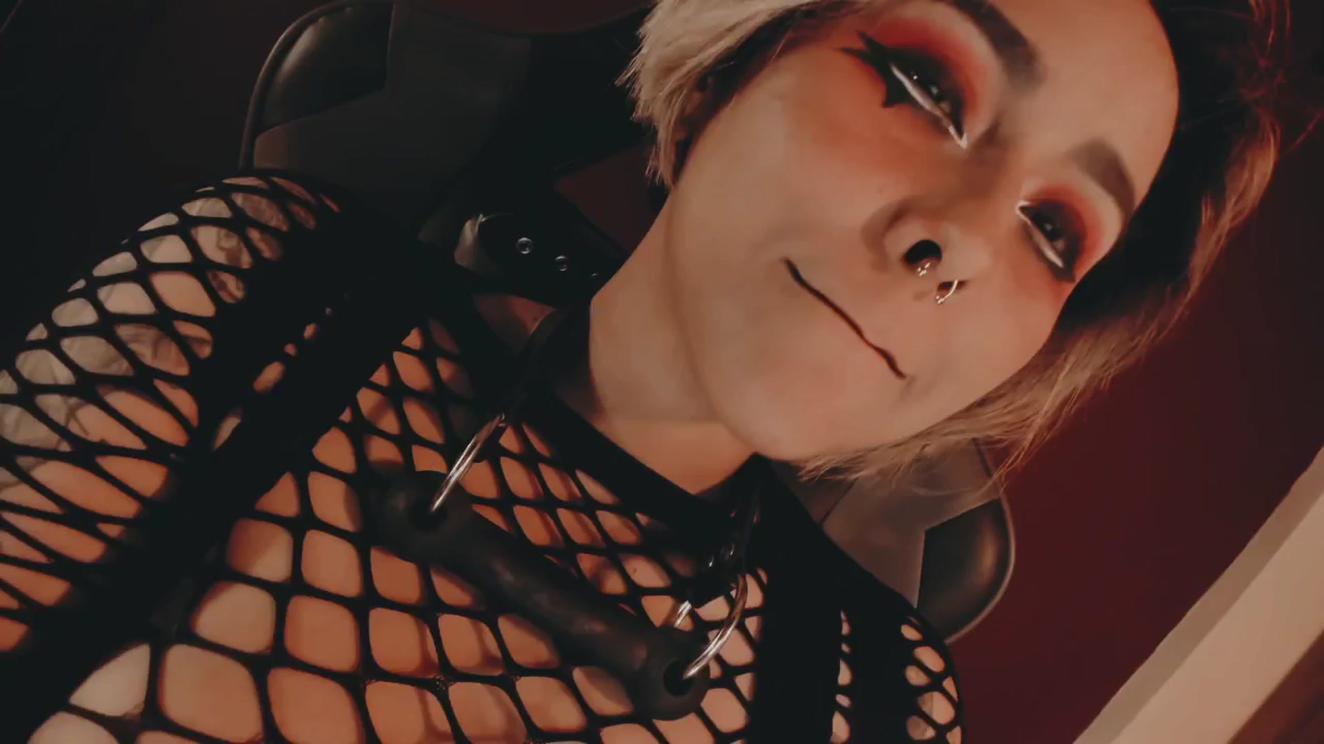 Gallery image thumbnail from AbraxxysRadio's myfreecams stream on, 11/13/2024, 23:52 image 8 of 20