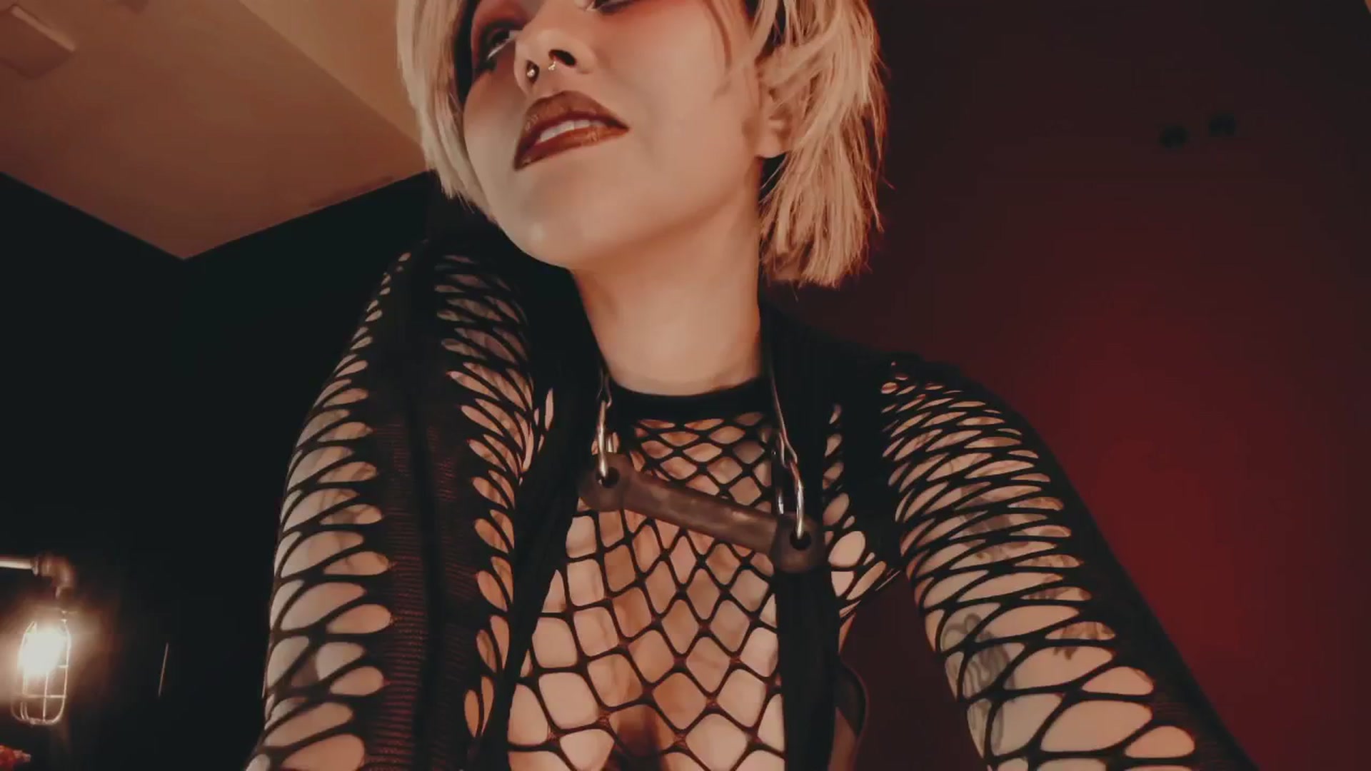 Gallery image thumbnail from AbraxxysRadio's myfreecams stream on, 11/13/2024, 23:52 image 19 of 20