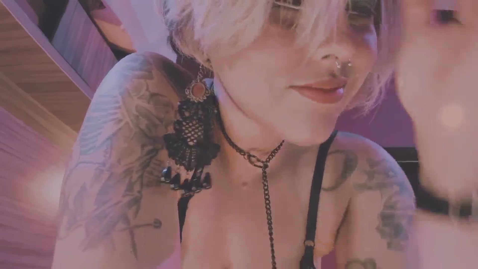 Gallery image thumbnail from AbraxxysRadio's myfreecams stream on, 11/16/2024, 24:37 image 4 of 20