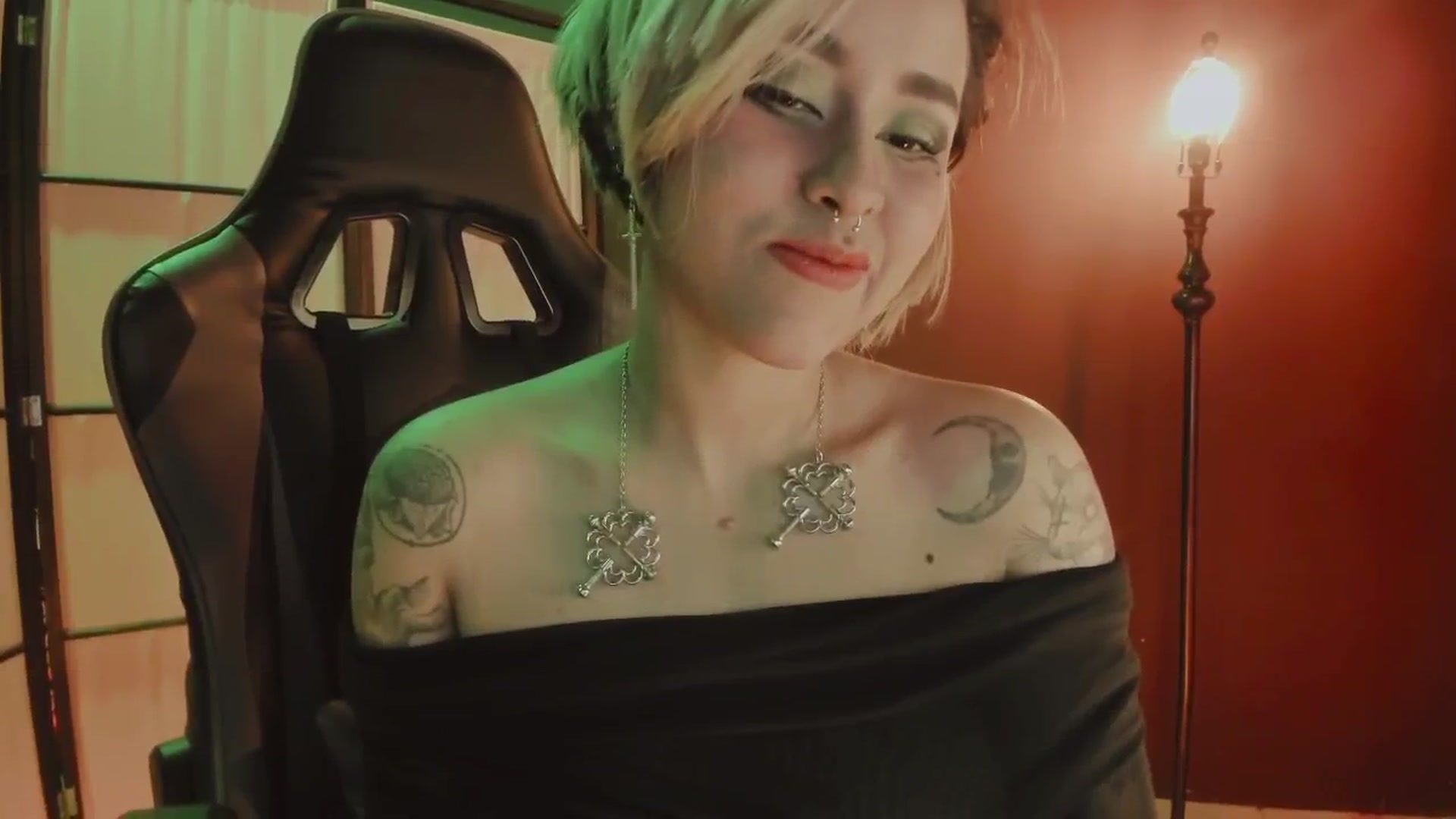 Gallery image thumbnail from AbraxxysRadio's myfreecams stream on, 11/18/2024, 23:45 image 20 of 20