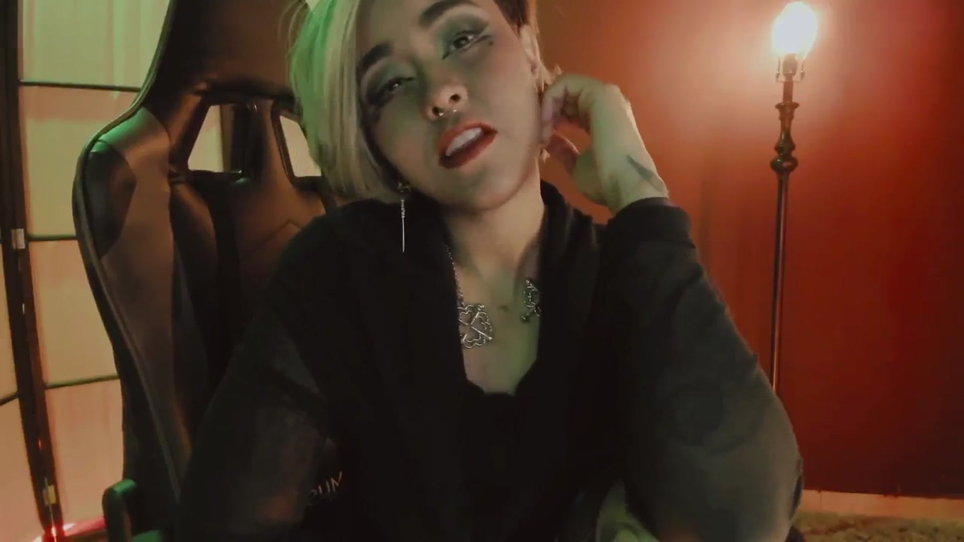 Gallery image thumbnail from AbraxxysRadio's myfreecams stream on, 11/18/2024, 23:45 image 17 of 20