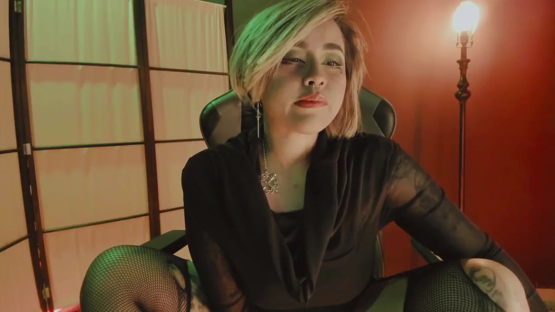 Gallery image thumbnail from AbraxxysRadio's myfreecams stream on, 11/18/2024, 23:45 image 3 of 20
