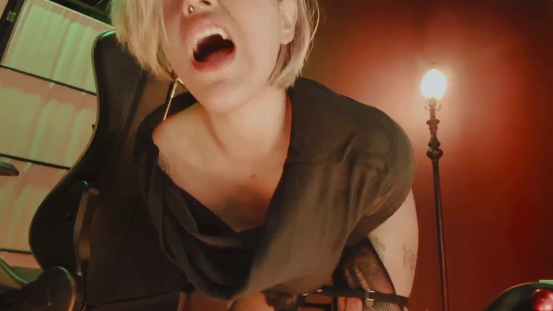 Gallery image thumbnail from AbraxxysRadio's myfreecams stream on, 11/19/2024, 24:58 image 20 of 20